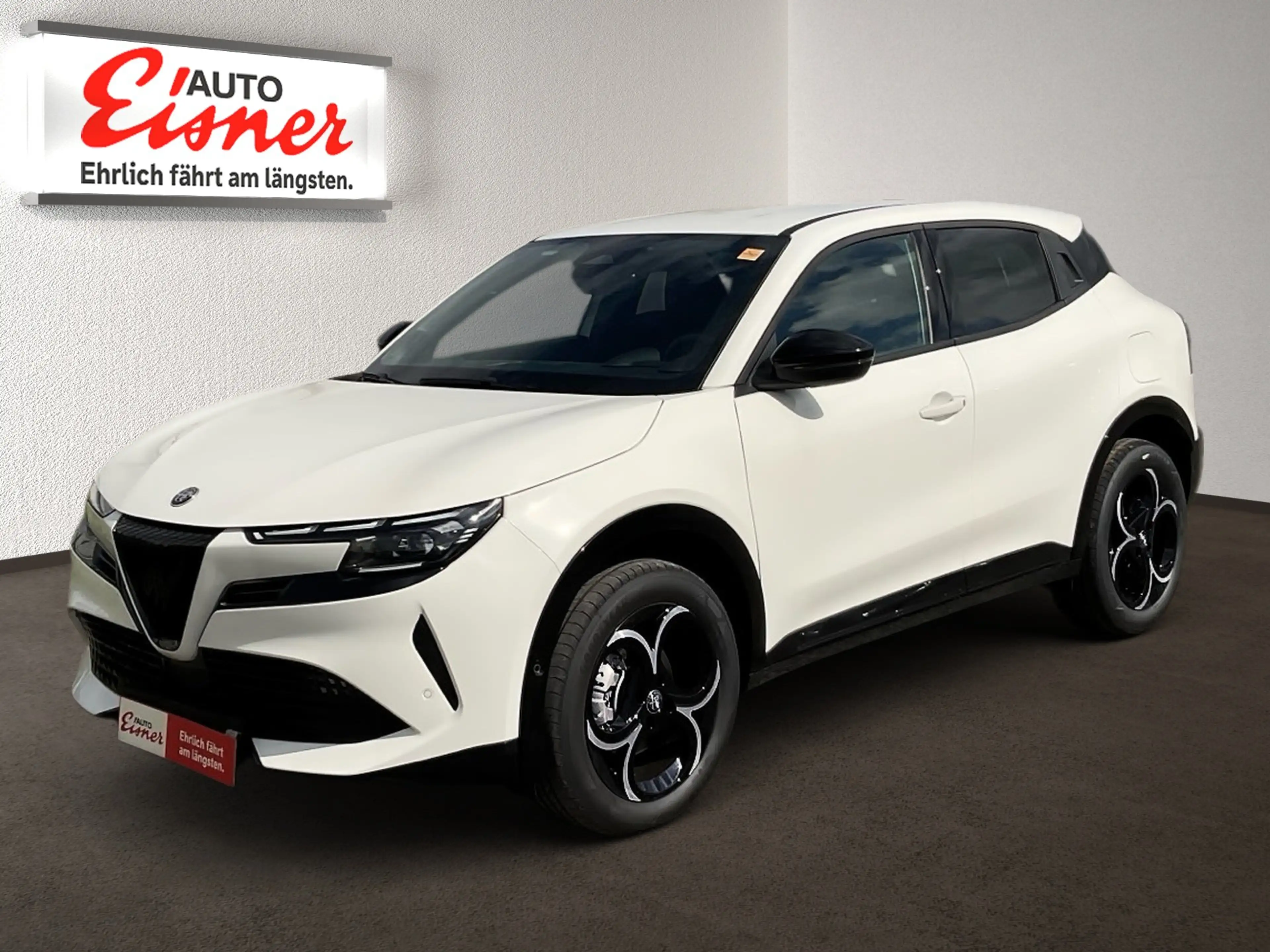 Alfa Romeo Junior 1.2 VGT Ibrida 48V- W Ti AUT Kam. KeyLess — photo 3