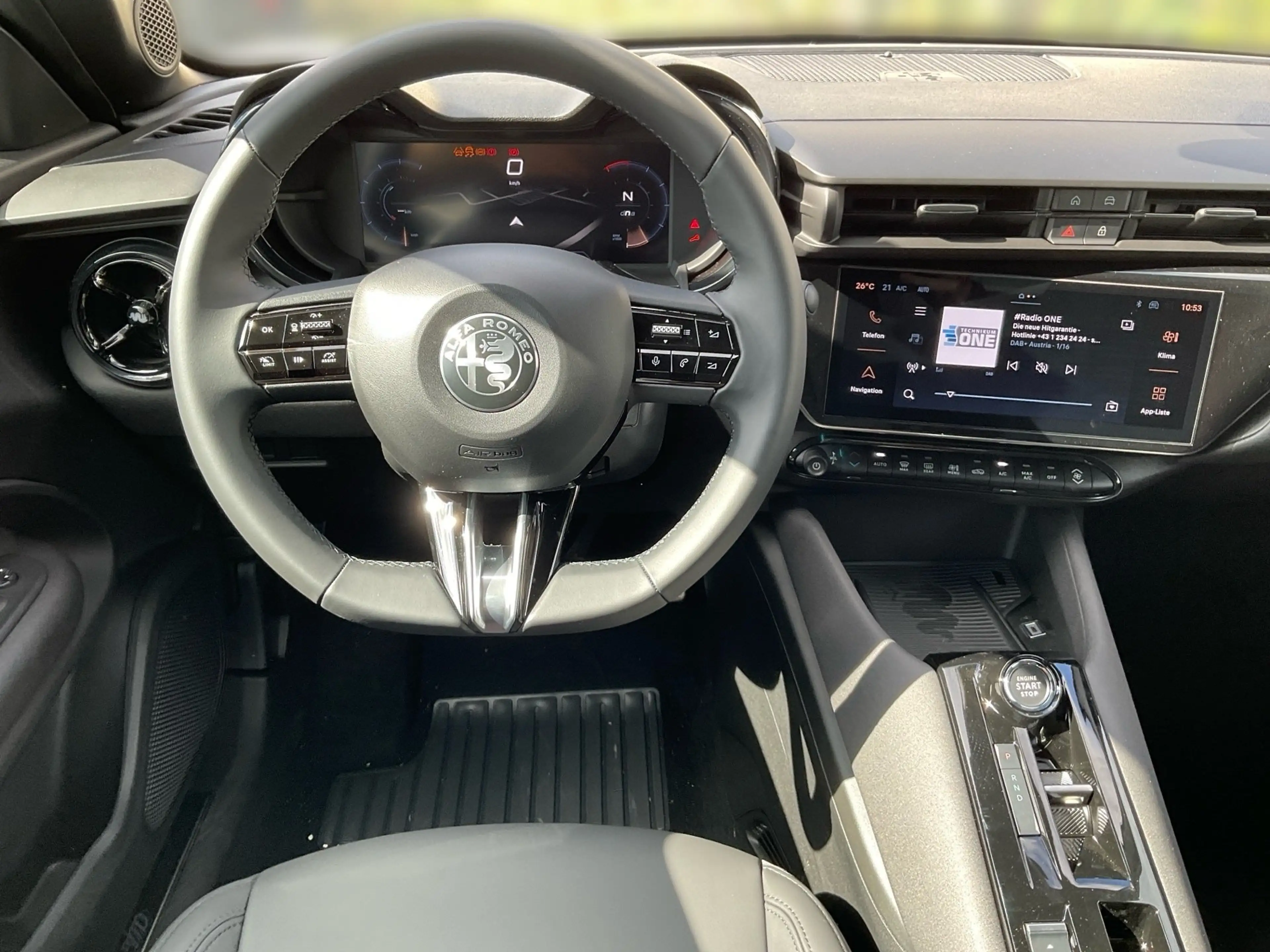 Alfa Romeo Junior 1.2 VGT Ibrida 48V- W Ti AUT Kam. KeyLess — photo 10