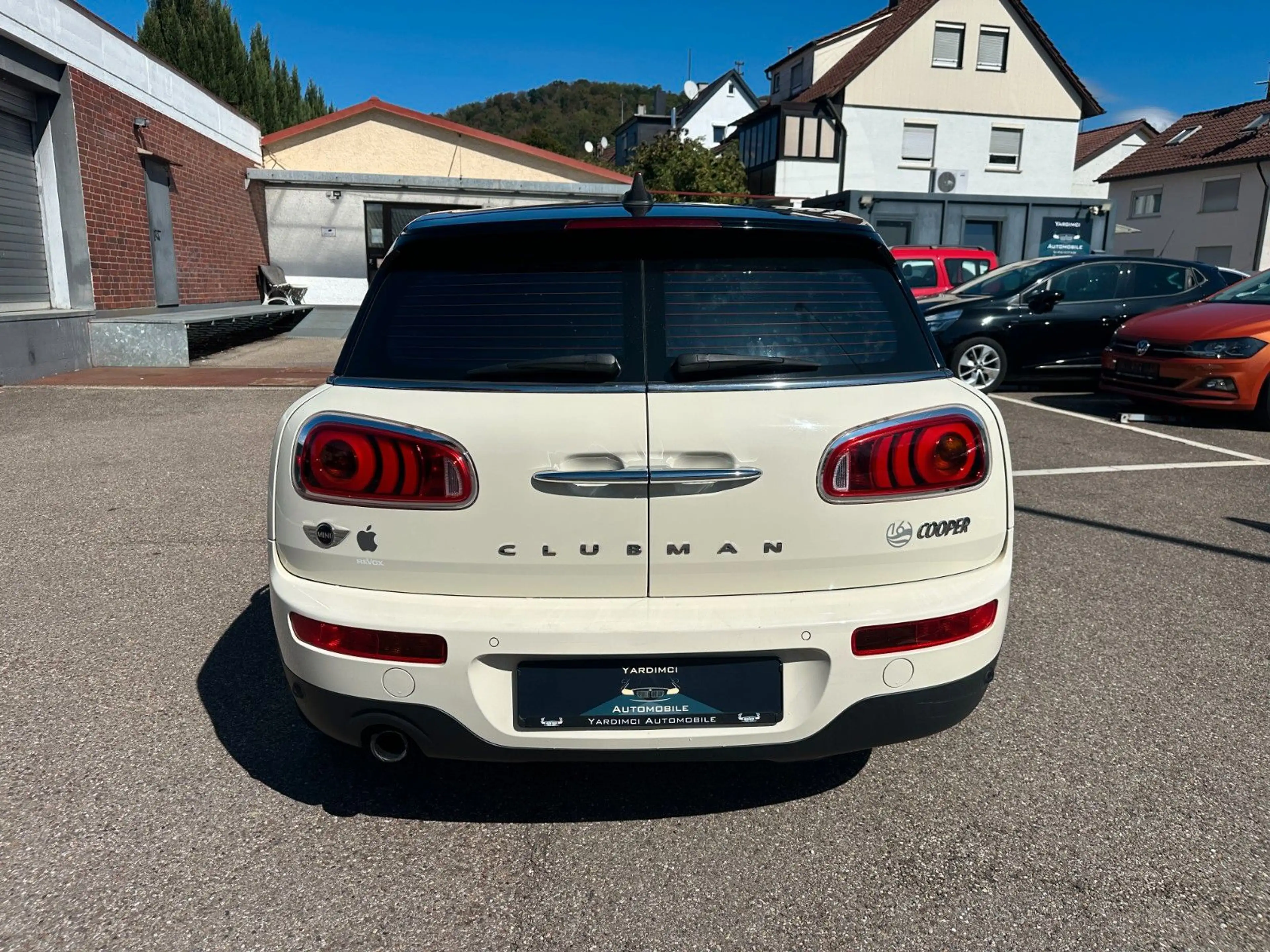 MINI Cooper Clubman Autom.*LED*NAVI*PDC*SHZ*TEMPOMAT* — photo 3