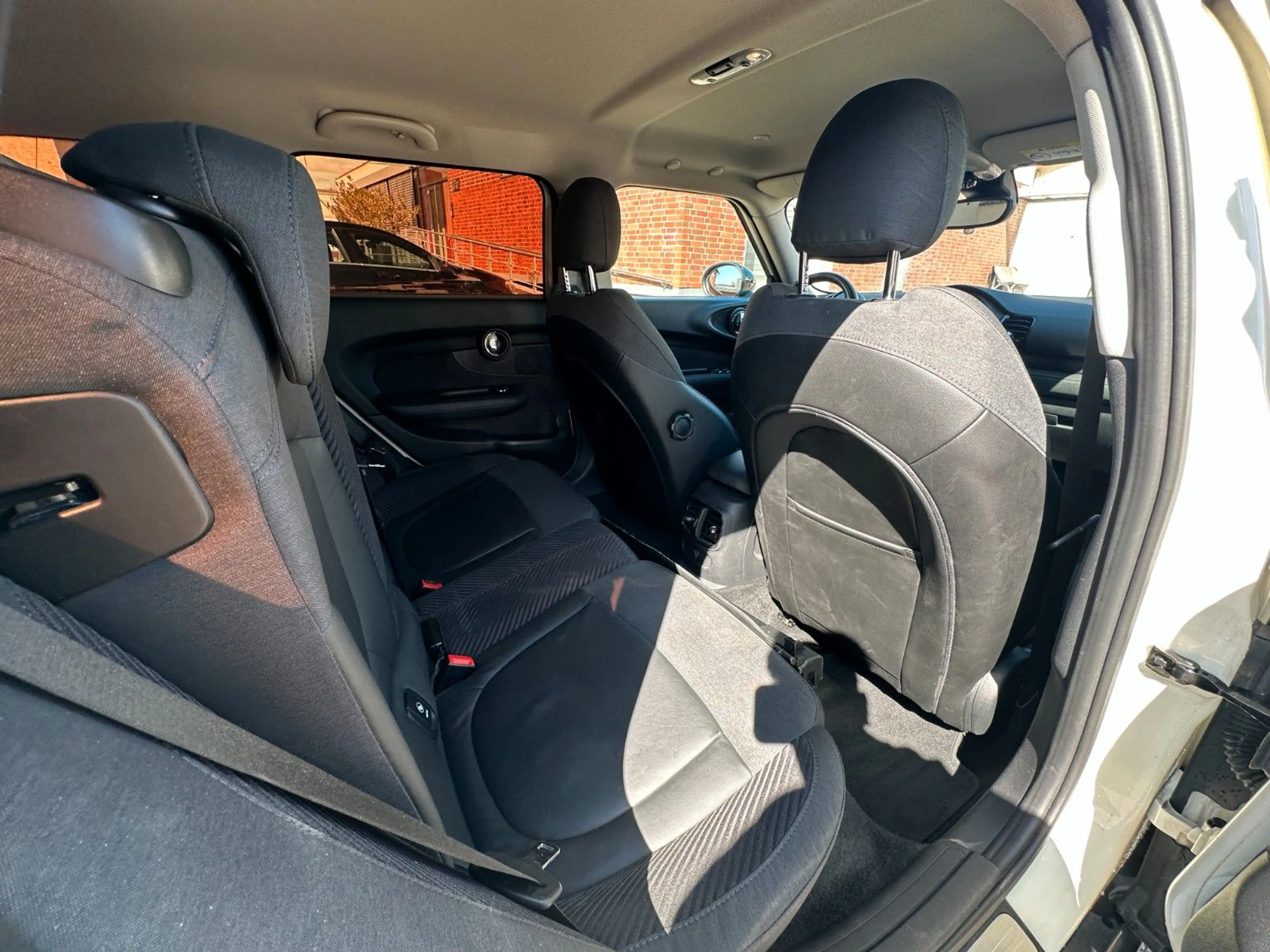 MINI Cooper Clubman Autom.*LED*NAVI*PDC*SHZ*TEMPOMAT* — photo 14