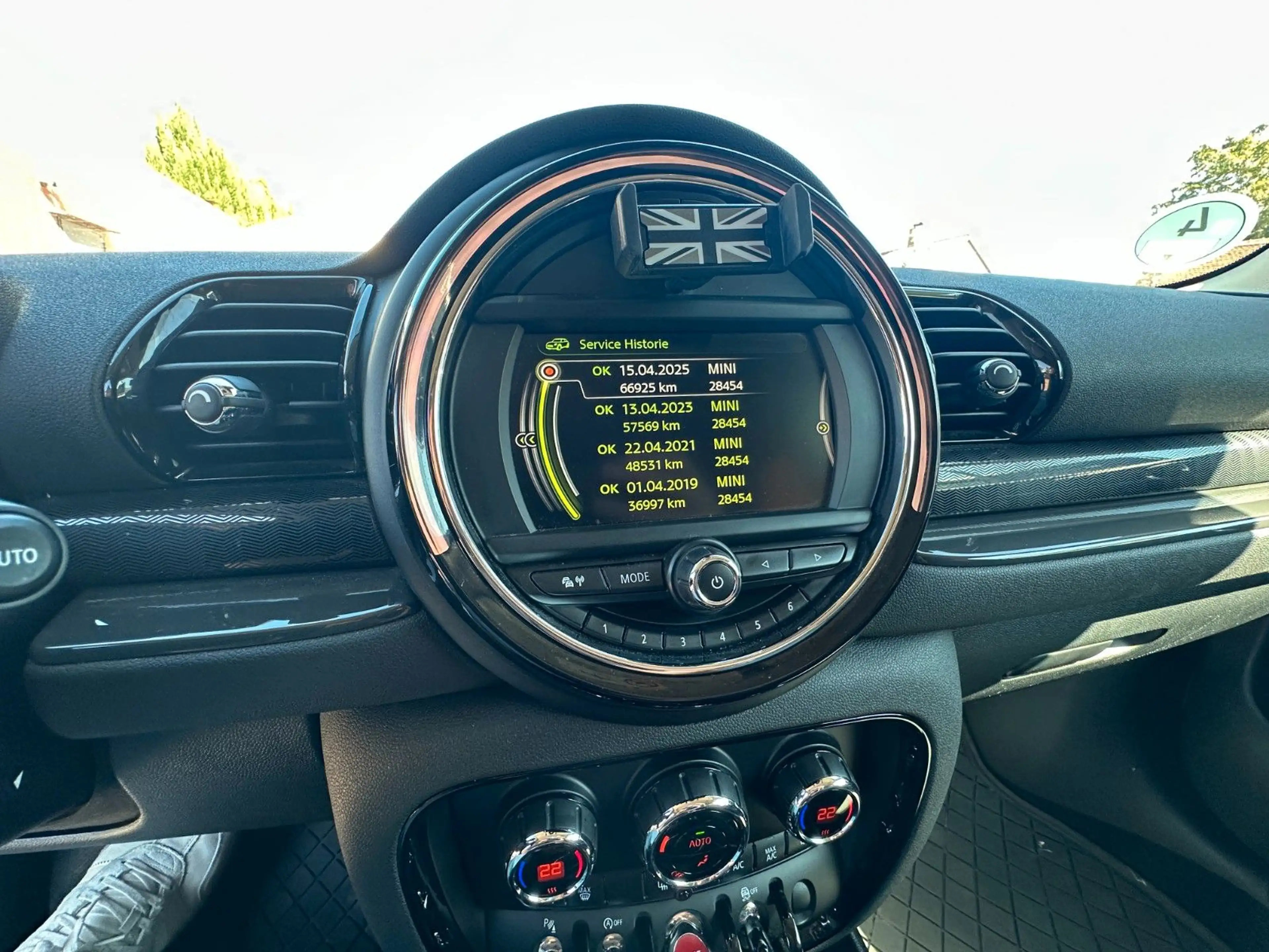 MINI Cooper Clubman Autom.*LED*NAVI*PDC*SHZ*TEMPOMAT* — photo 9