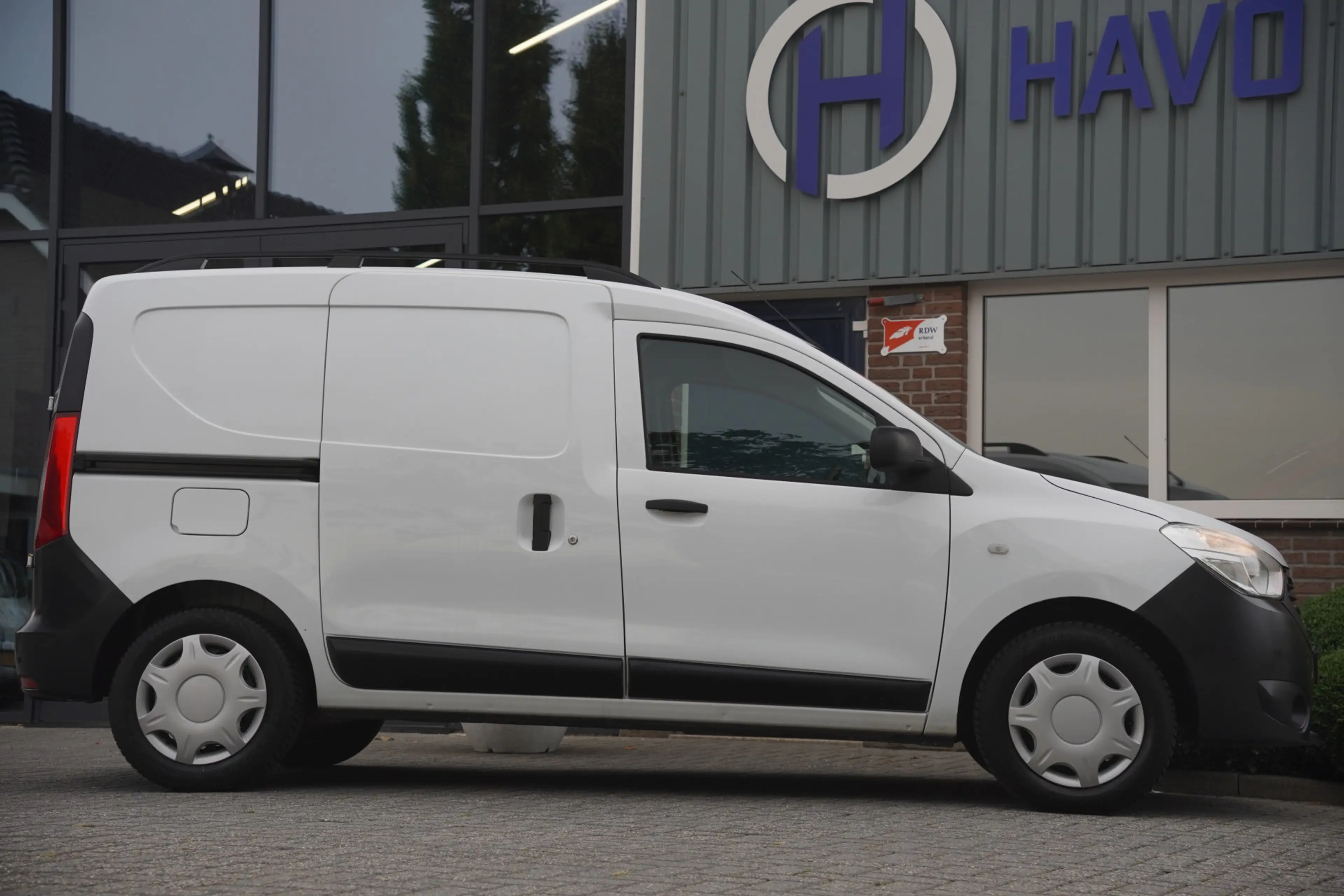 Dacia Dokker 1.2 TCe Benzine, AIRCO, TREKHAAK, BTW-VRIJ / MARGE — photo 12