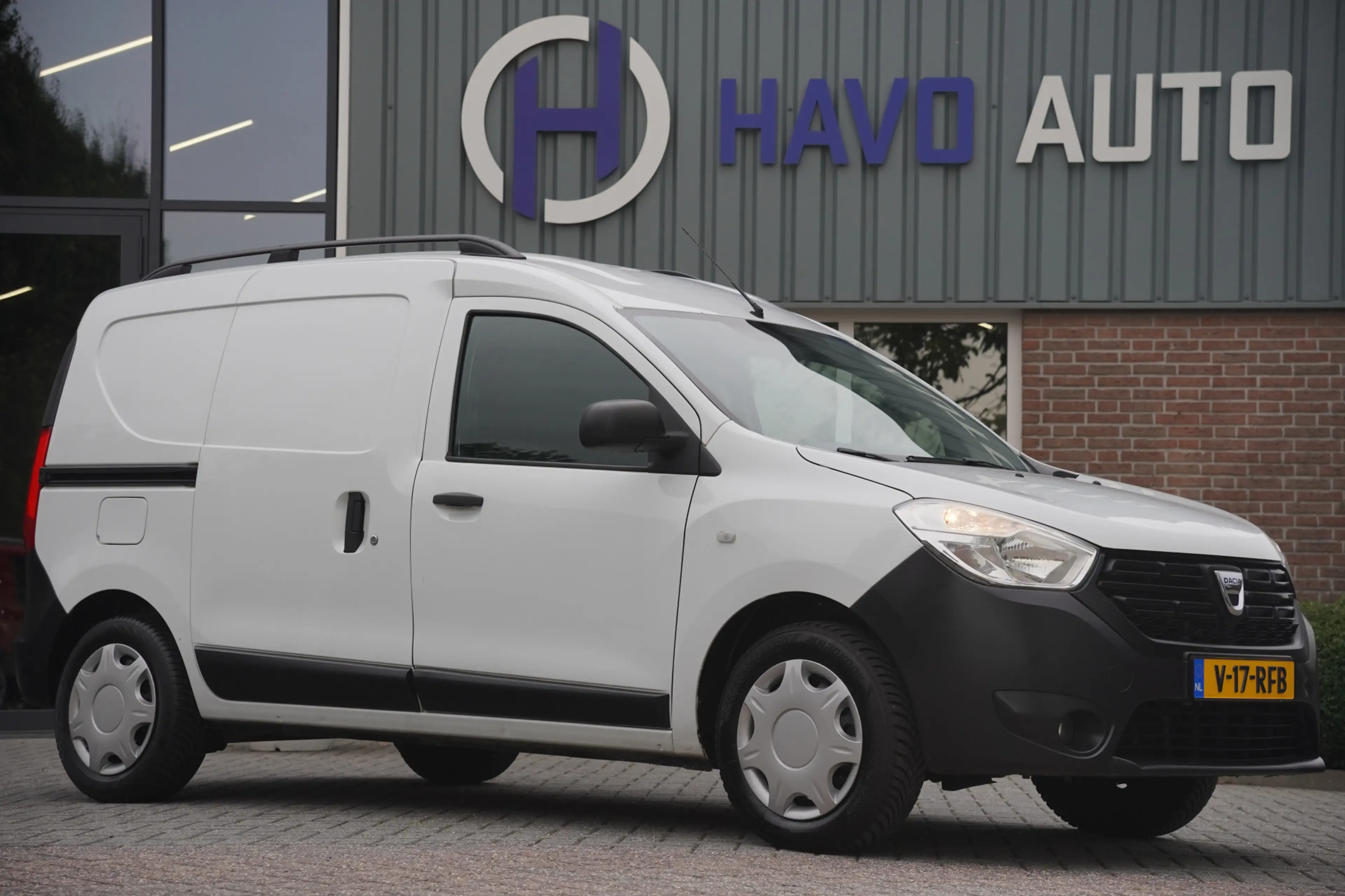 Dacia Dokker 1.2 TCe Benzine, AIRCO, TREKHAAK, BTW-VRIJ / MARGE
