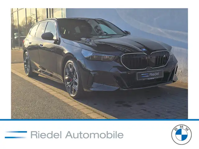 BMW i5 eDrive40 Touring Navi Tempom.aktiv Bluetooth PDC M