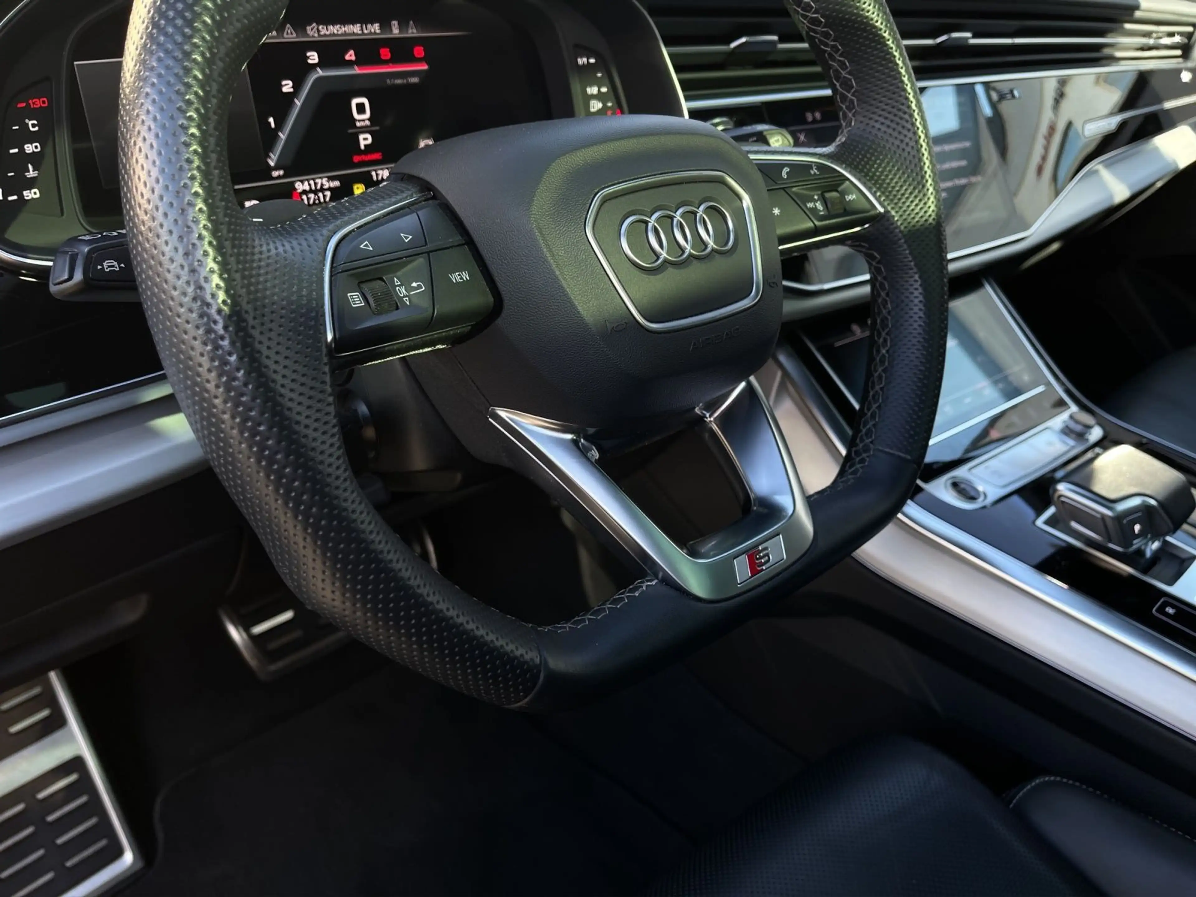 Audi Q8 50 TDI Q PANO AHK BuO STDHZG LUFT LM23 — photo 9