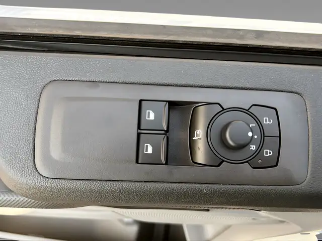 Ford Transit Custom view 12