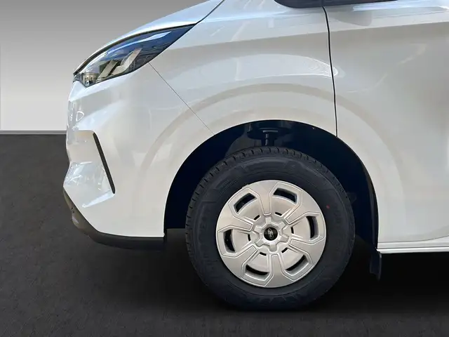 Ford Transit Custom view 15