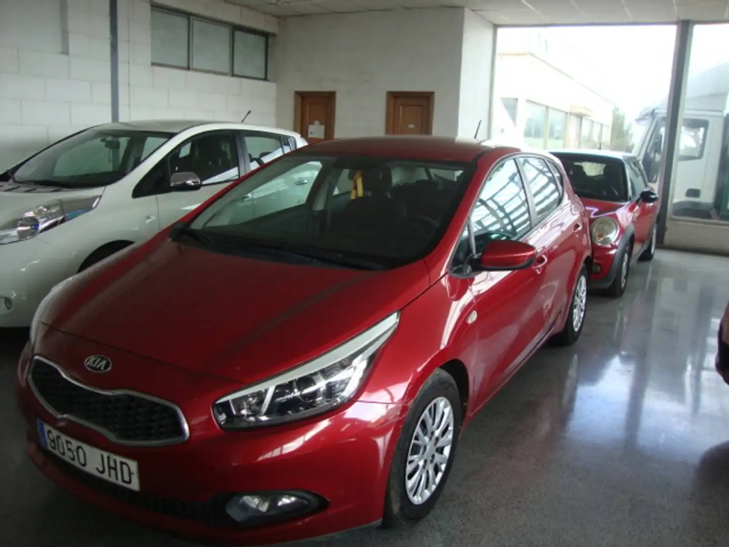 Kia Ceed / cee'd 1.6CRDi Drive 128 Rouge - 2