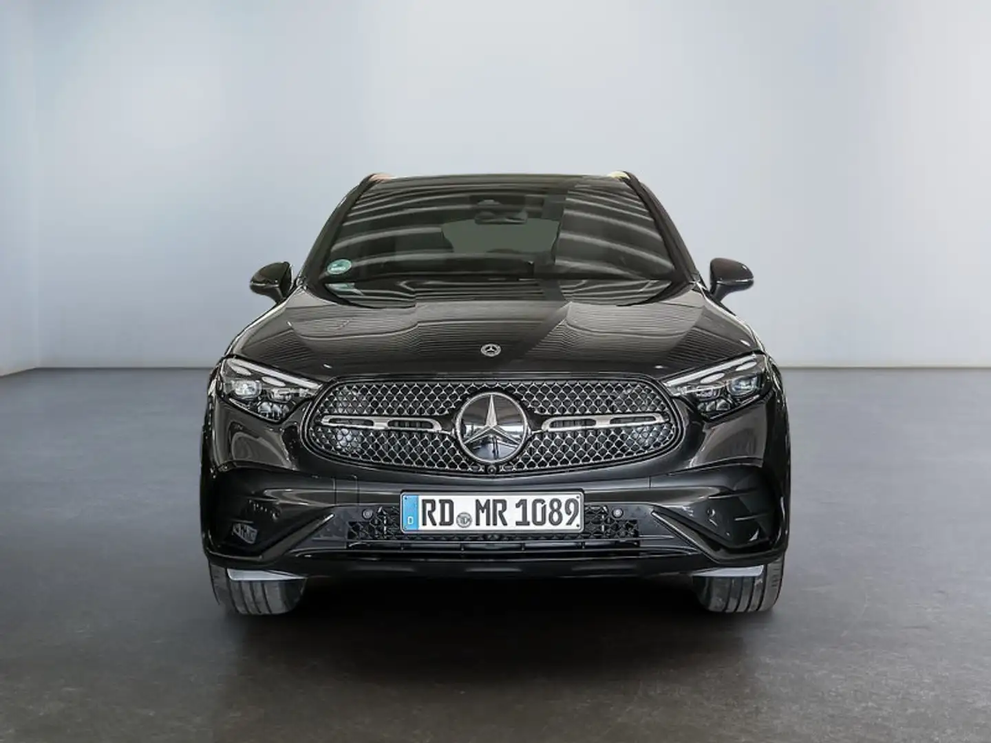 Mercedes-Benz GLC 200 d 4M AMG NIGHT SPUR PANO AHK 360 PDC Grau - 2