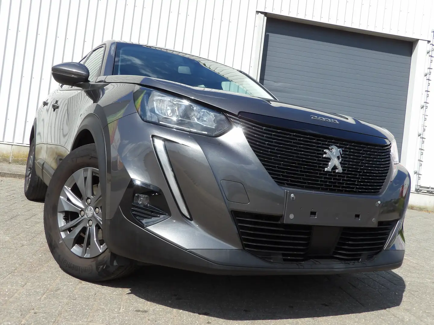 Peugeot 2008 1.2 PureTech Active Pack Gris - 1
