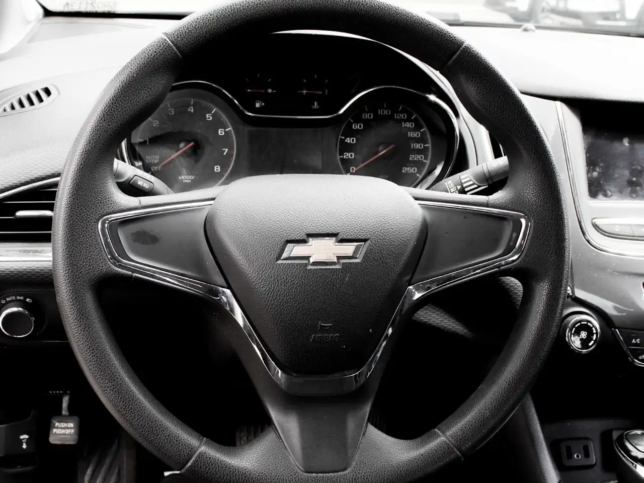 Chevrolet Cruze снимка Chevrolet Cruze