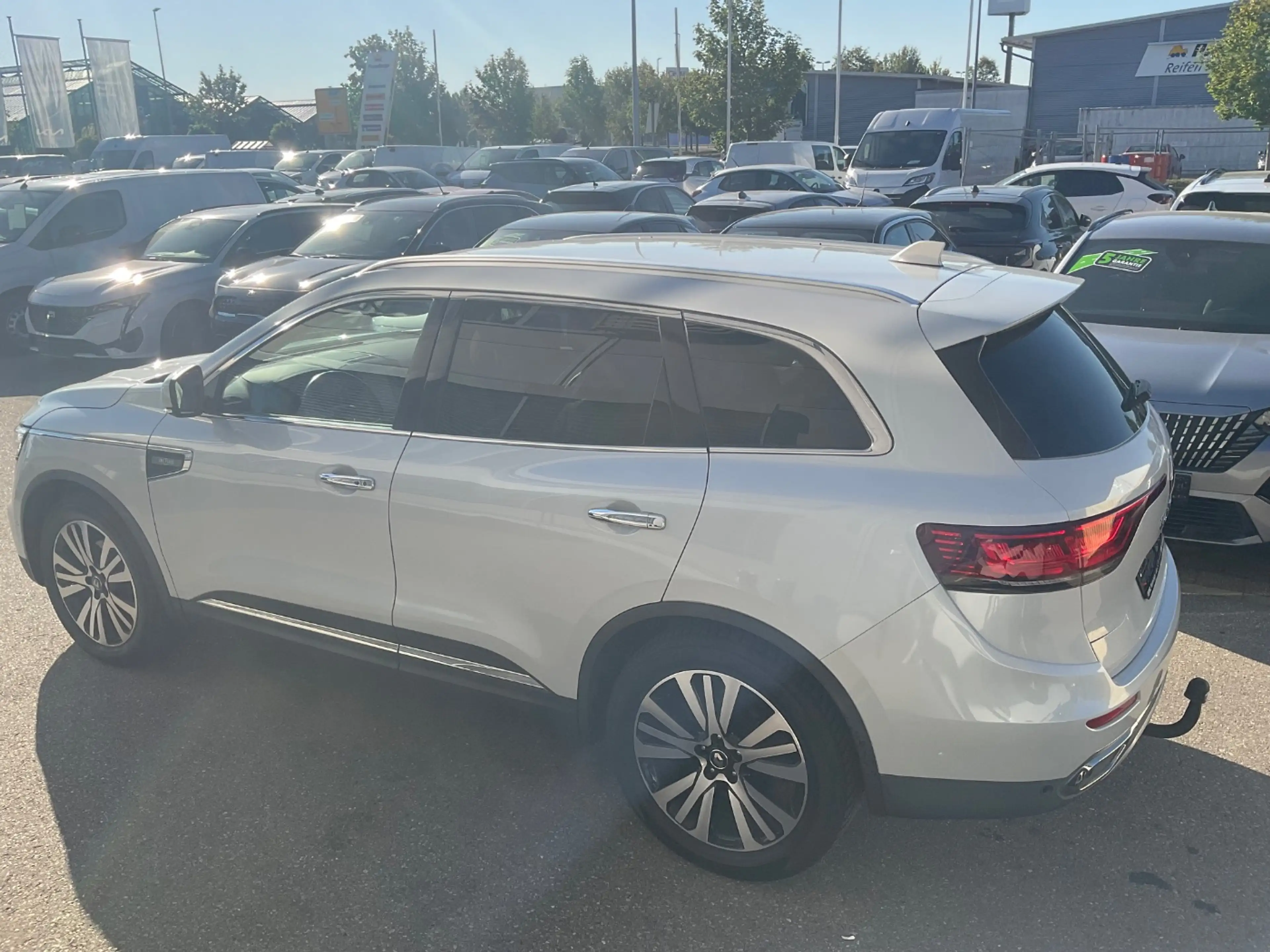 Renault Koleos 4x4 2.0 85 Initiale Paris LED — photo 5