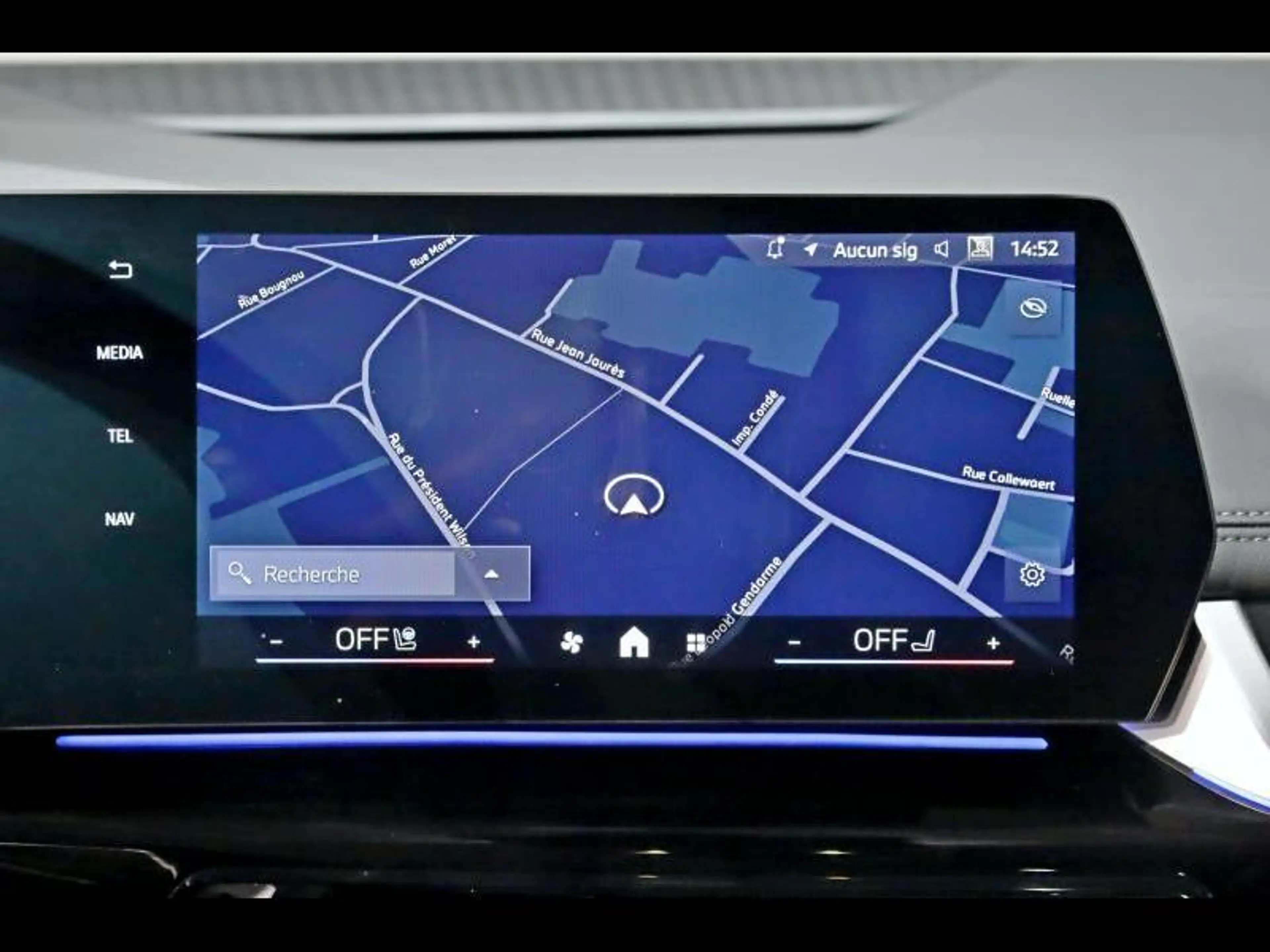 BMW 216 i Active Tourer Luxury Line — photo 13