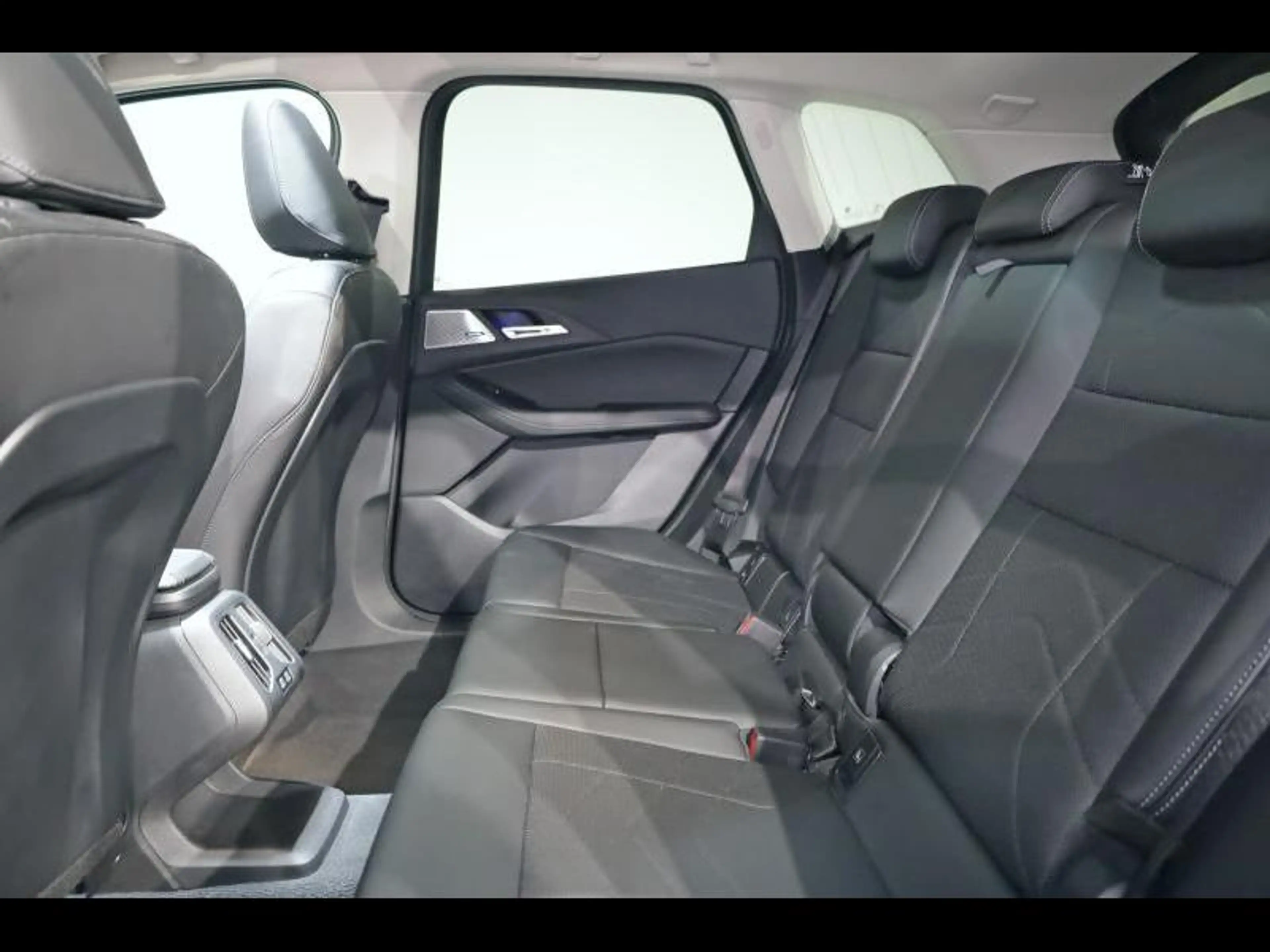 BMW 216 i Active Tourer Luxury Line — photo 10