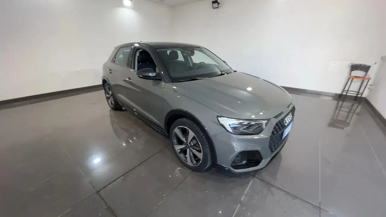 Audi A1 allstreet 30 1.0 tfsi Identity Contra
