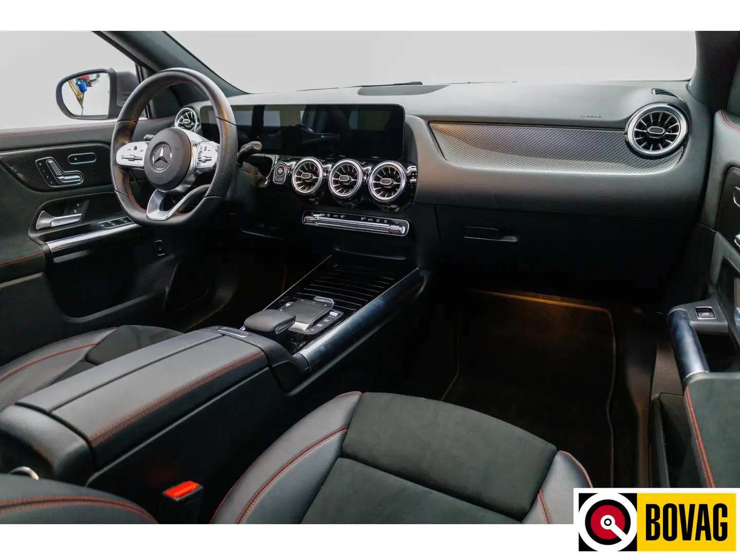 Mercedes-Benz GLA 250 e AMG Line automaat | Panoramadak | Elektrisch ver Grijs - 2