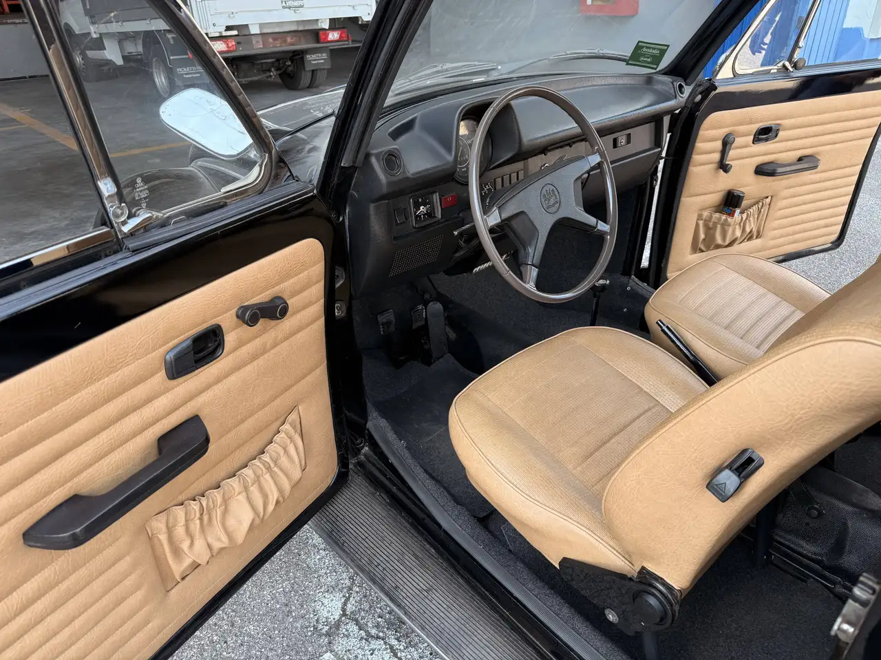 Volkswagen Maggiolino Maggiolone Cabriolet Karman 1303 storica ASI, foto 5