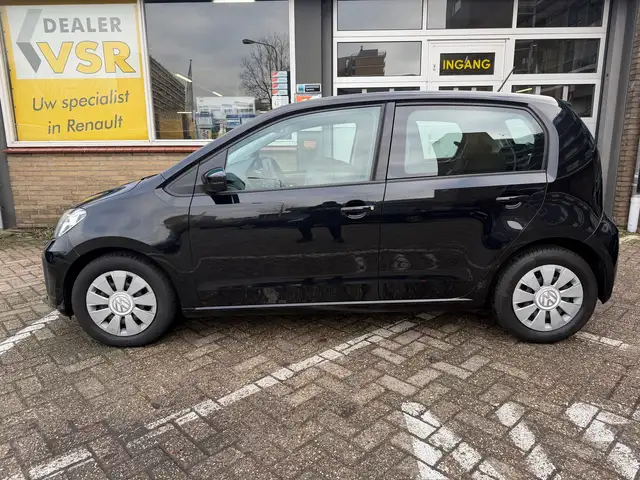 Volkswagen up! view 9