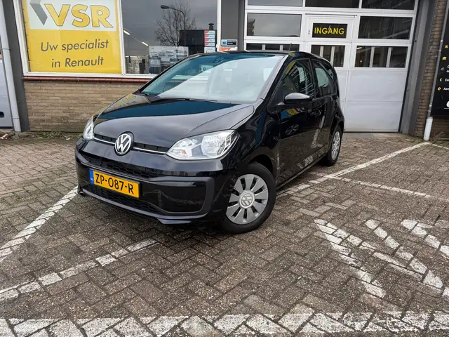 Volkswagen up! view 6