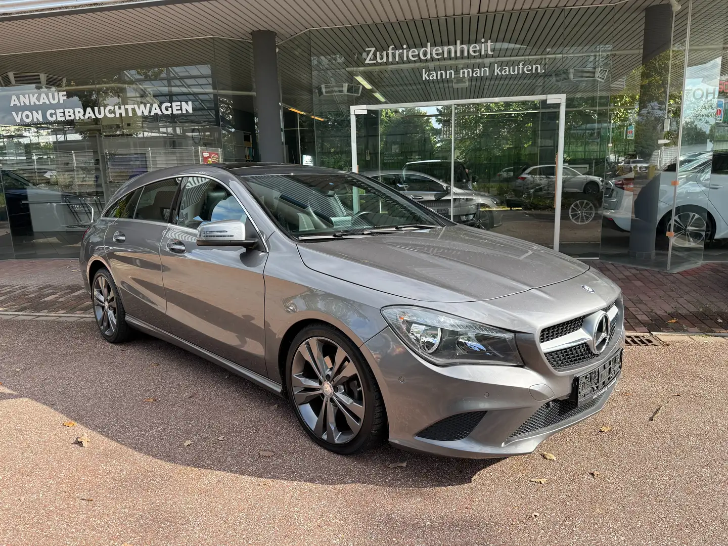 Mercedes-Benz CLA 200 CLA 200 CDI SB Pano/T-Leder/Navi/TWA/18" Gris - 1