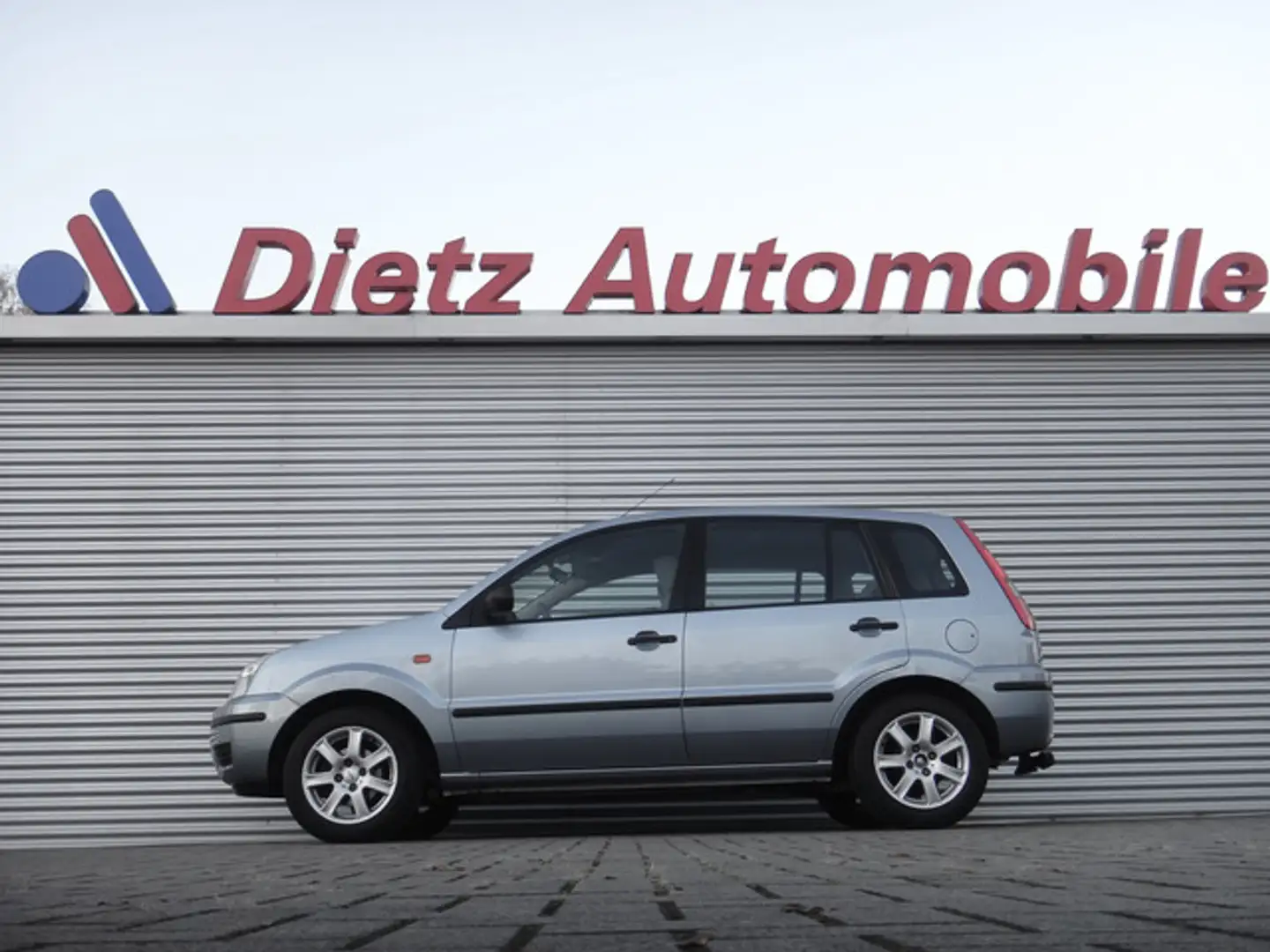 Ford Fusion 1.6 16V Automatik Anhängerkupplung+++ Blau - 1