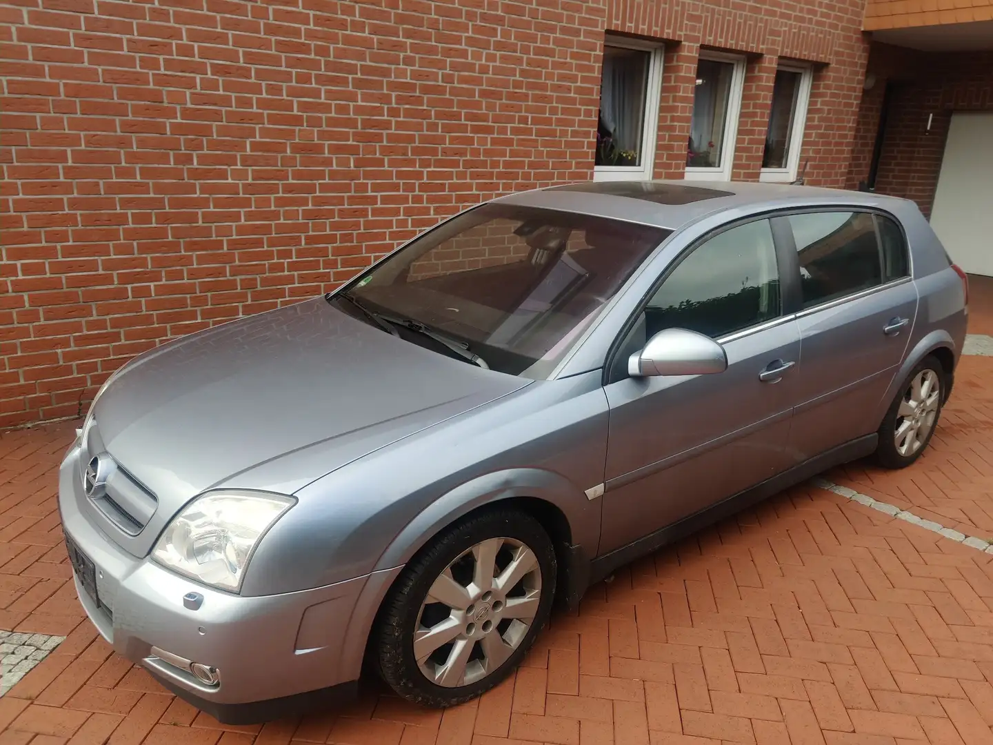 Opel Signum 2.2 DTI Elegance - 1