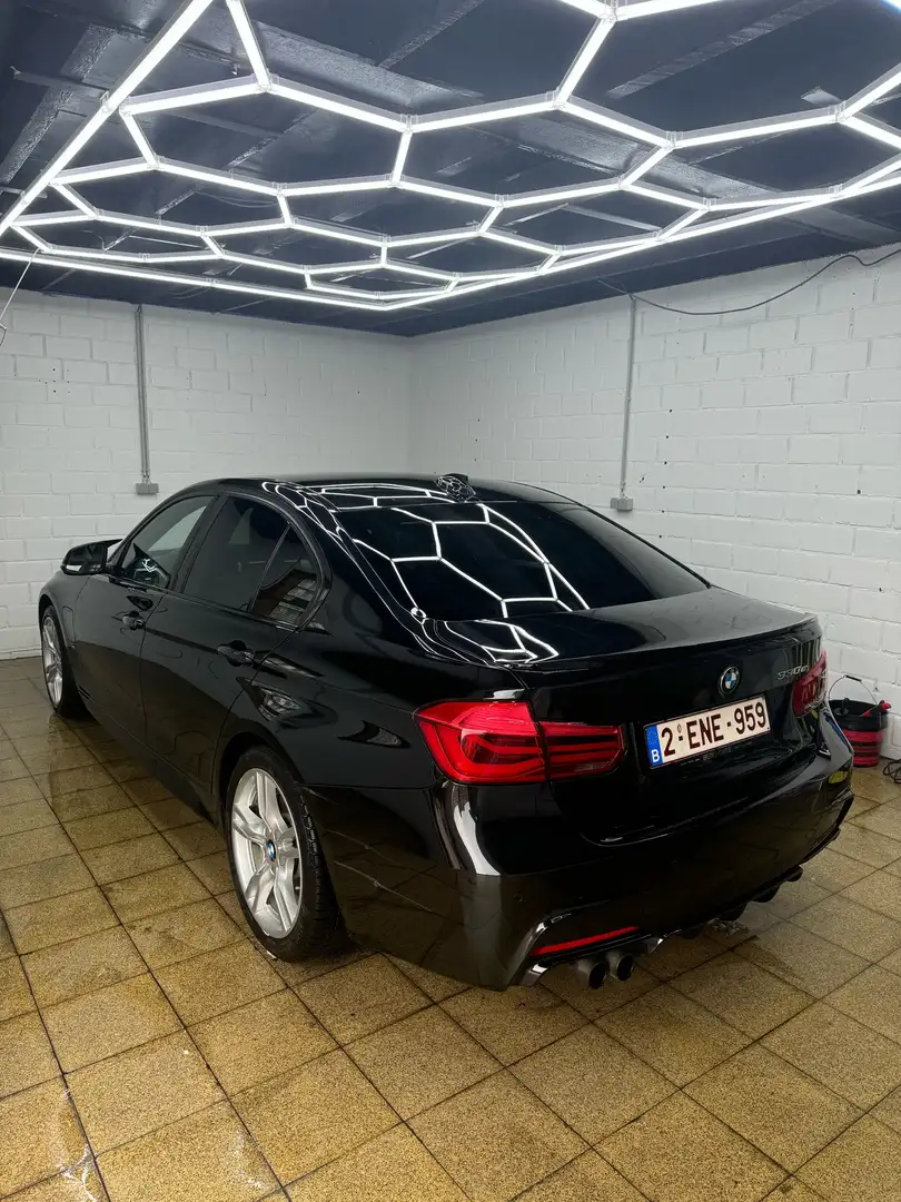 BMW 330 330e iPerformance M Sport - 2