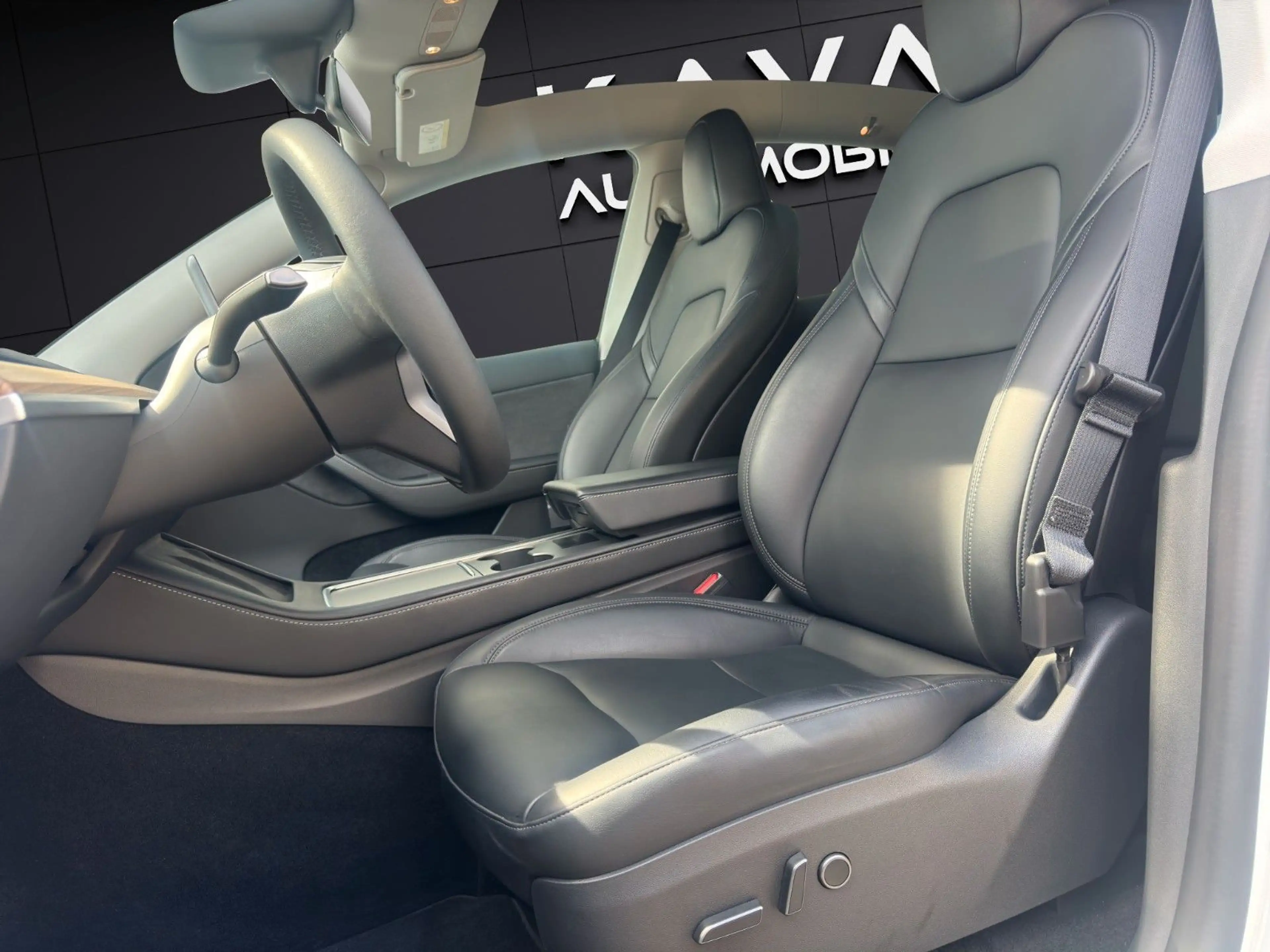 Tesla Model Y RWD*ACC*Autopilot*Pano*Kamera*Leder*AHK — photo 13