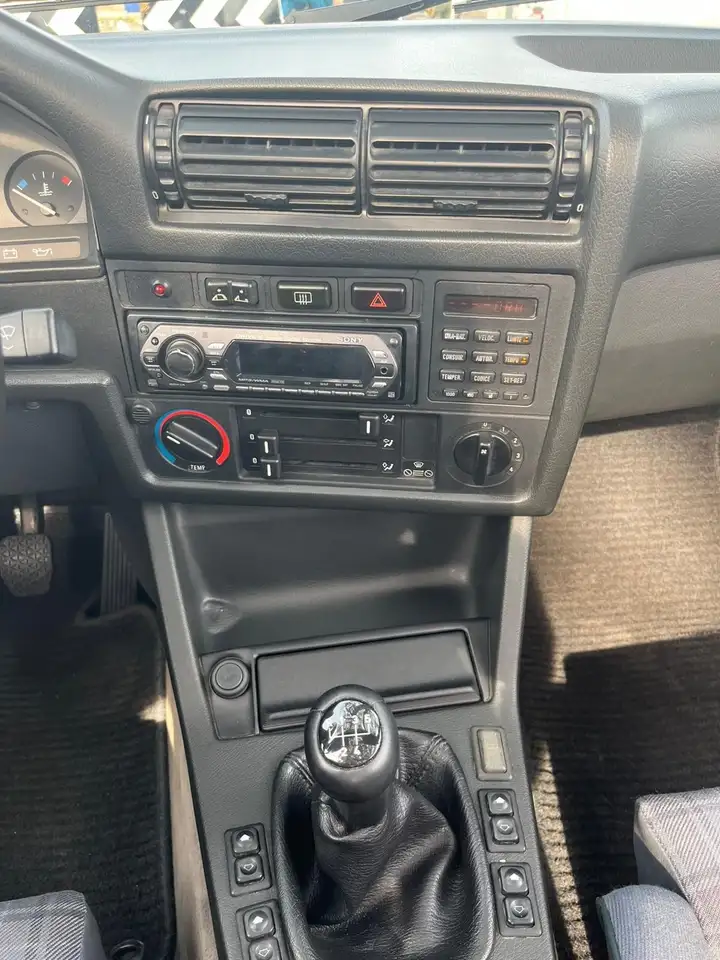 BMW 320i Cabrio L, foto 8