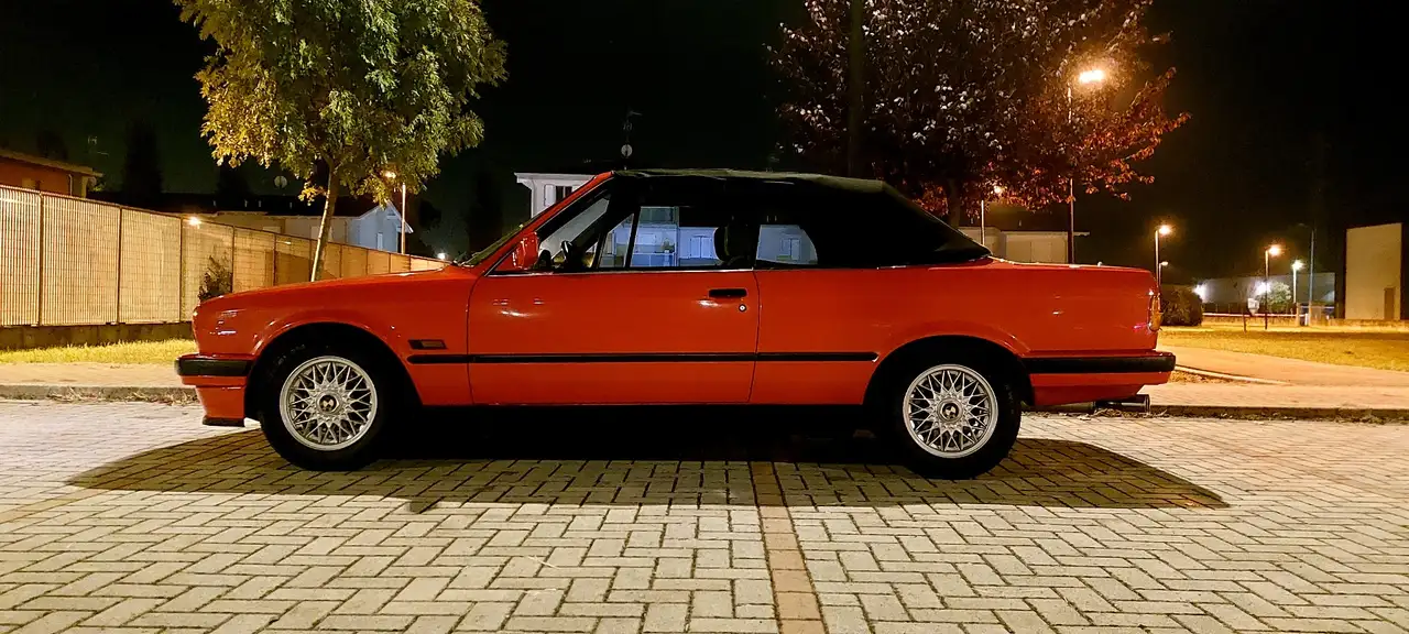 BMW 320i Cabrio L, foto 2