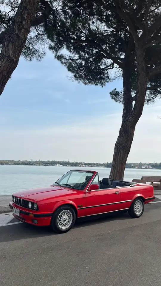 BMW 320i Cabrio L, foto 1