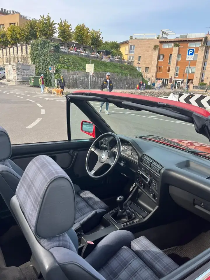 BMW 320i Cabrio L, foto 11