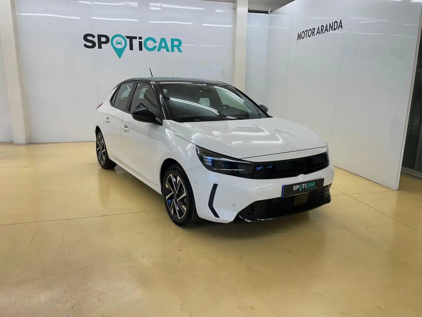 Opel Corsa 1.2T XHL S/S GS 100 Wit - 1