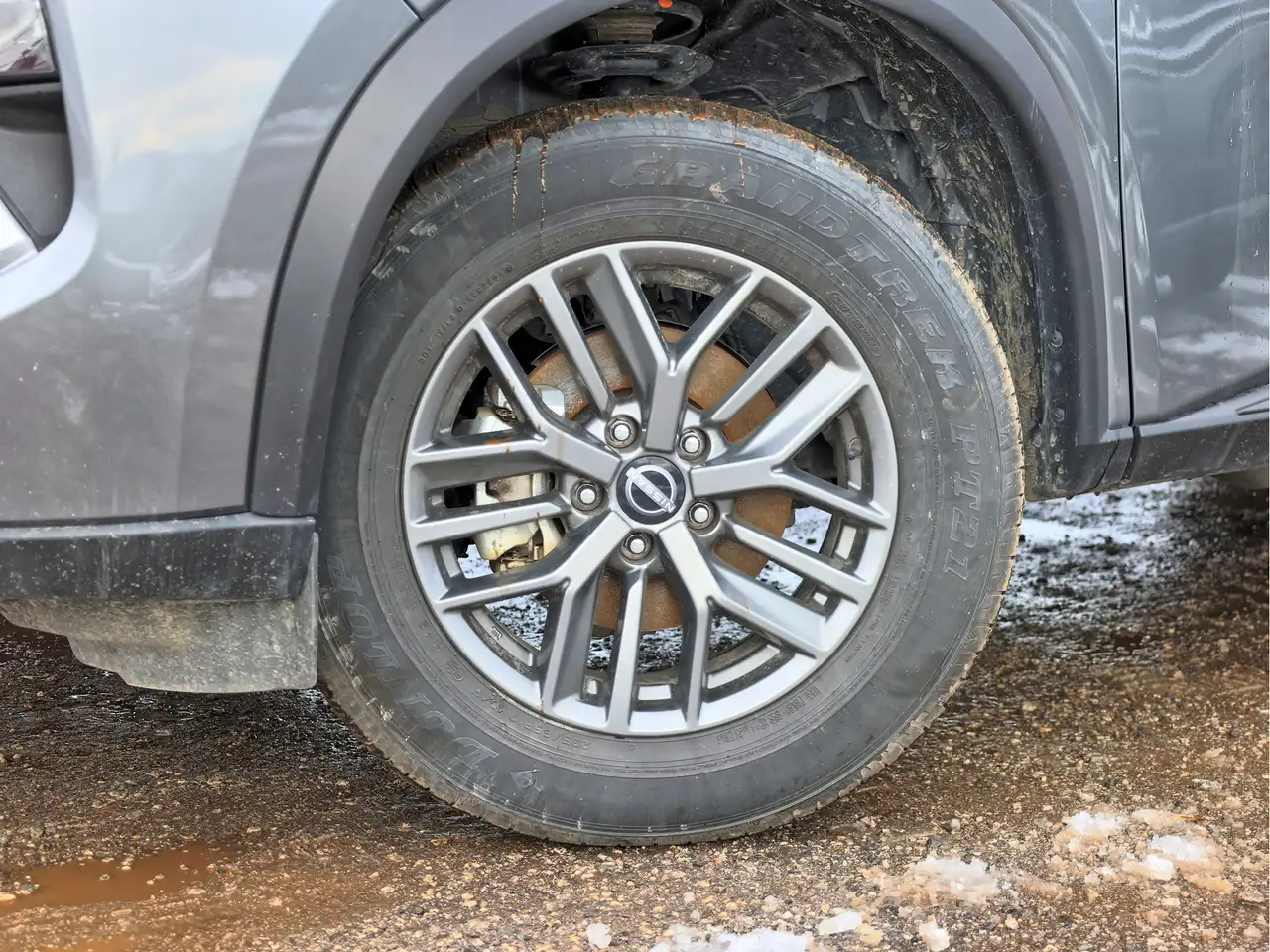 Nissan Rogue снимка Nissan Rogue