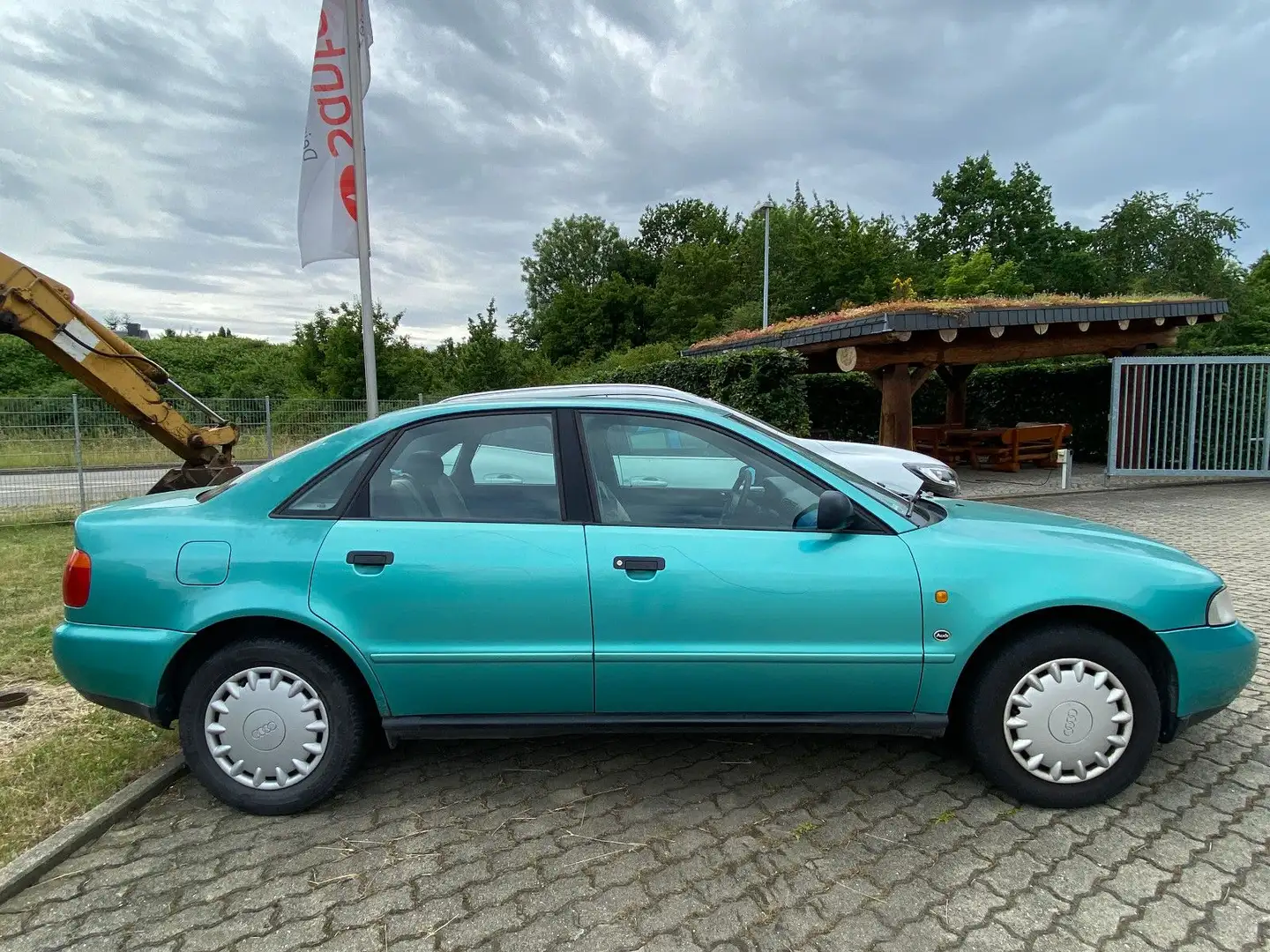 Audi A4 1.8 Klimaautomatik HU bis 07.2026 Vert - 2