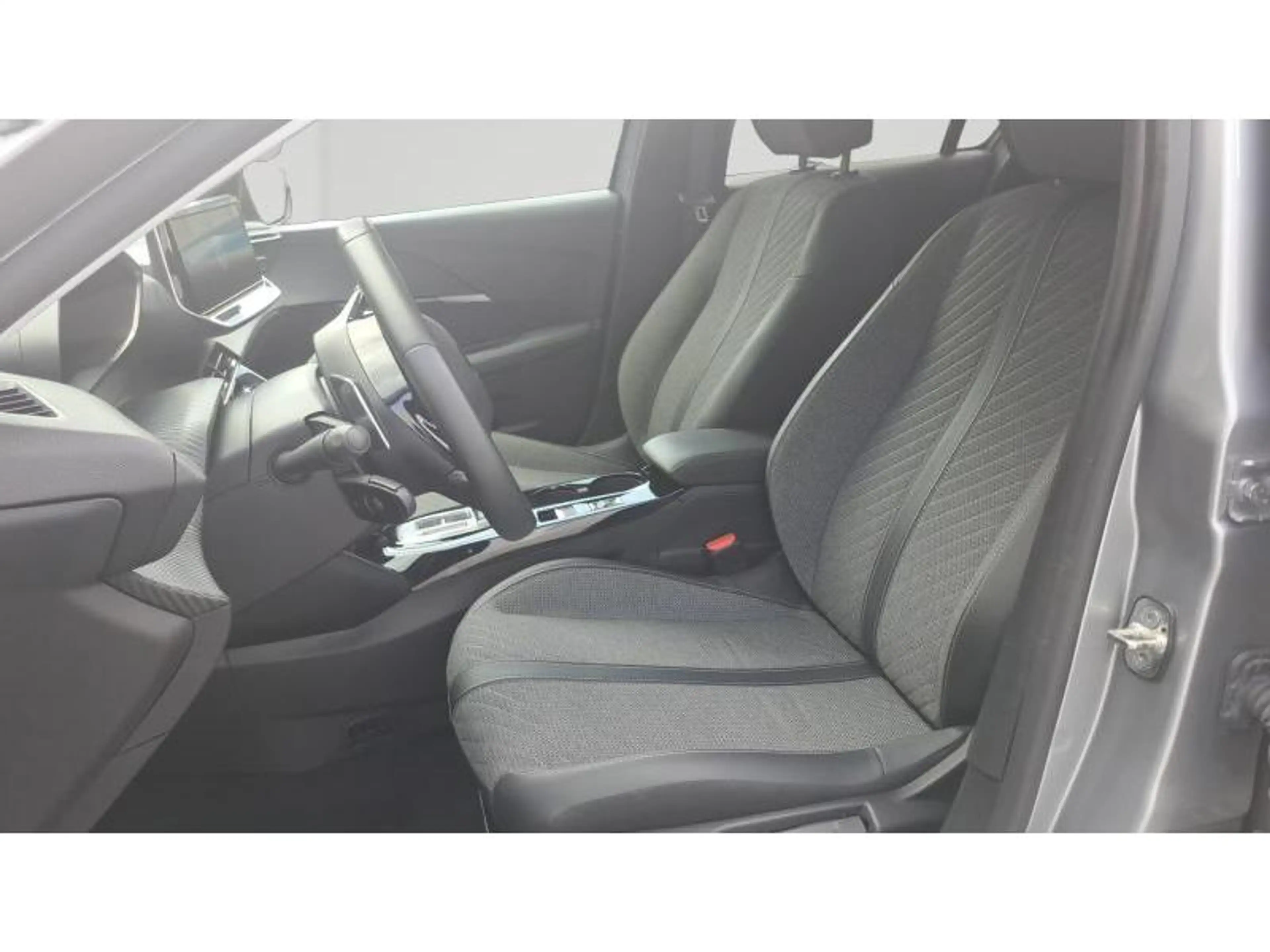 Peugeot 208 ALLURE HYBRID 110 CV DCS6 — photo 13