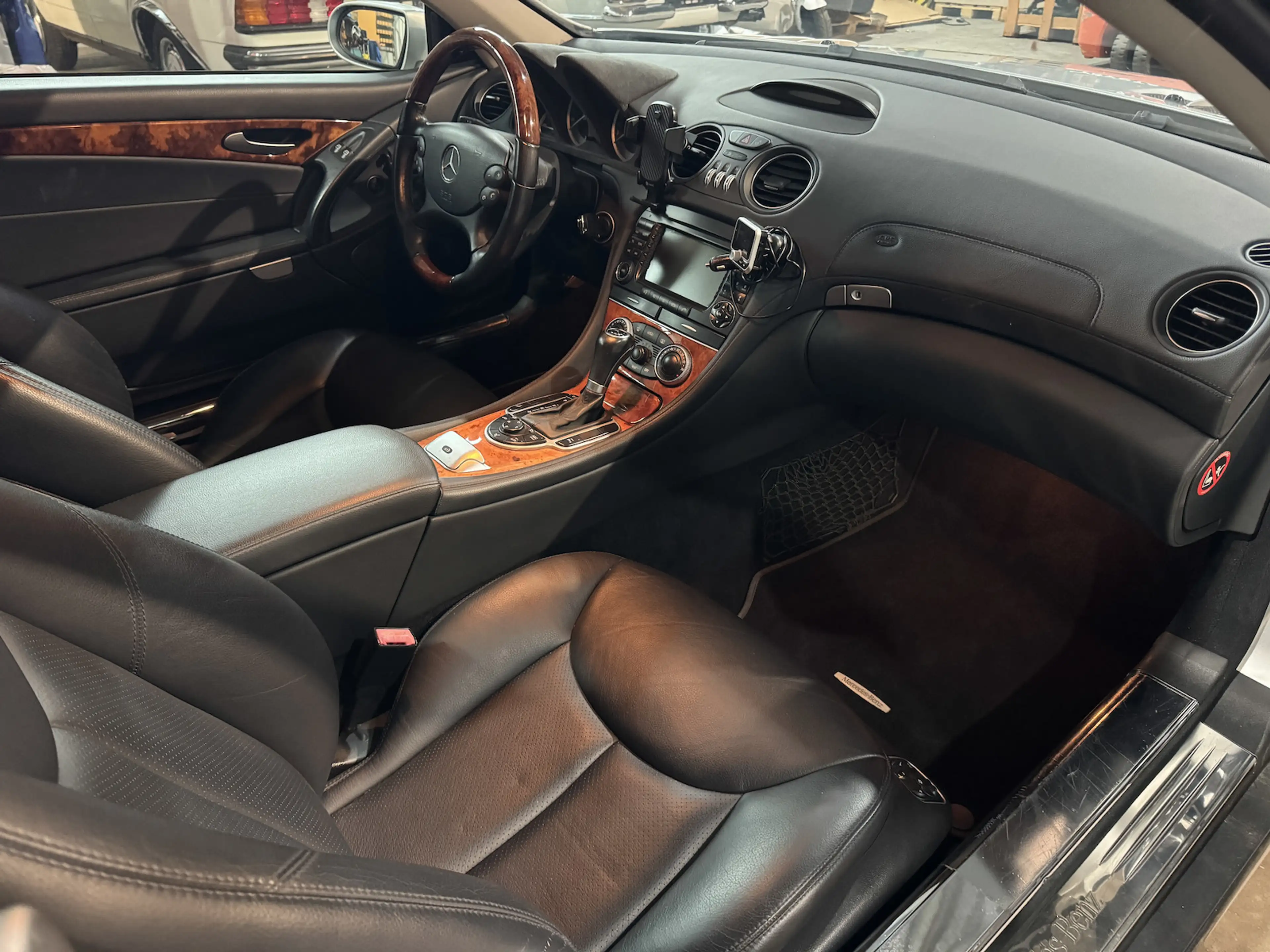 Mercedes-Benz SL 350 R230 19 Zoll AMG — photo 12
