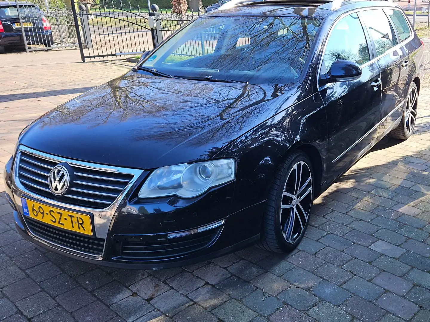 Volkswagen Passat Passat+2.0+TDI+Highline Zwart - 1