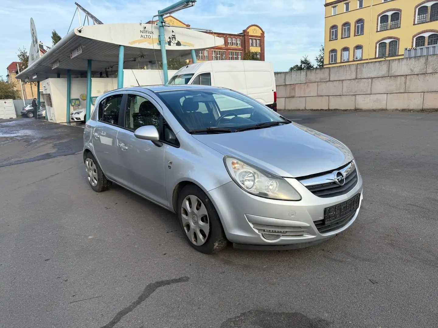 Opel Corsa Corsa 5-Türer 1.4 /Motor rauchen!!!! Silber - 2