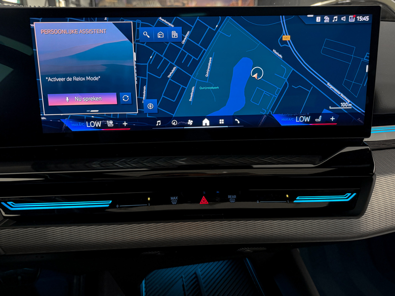 BMW 520 5-serie 520i M-Performance|Panorama|360|HeadUp|NL — photo 32