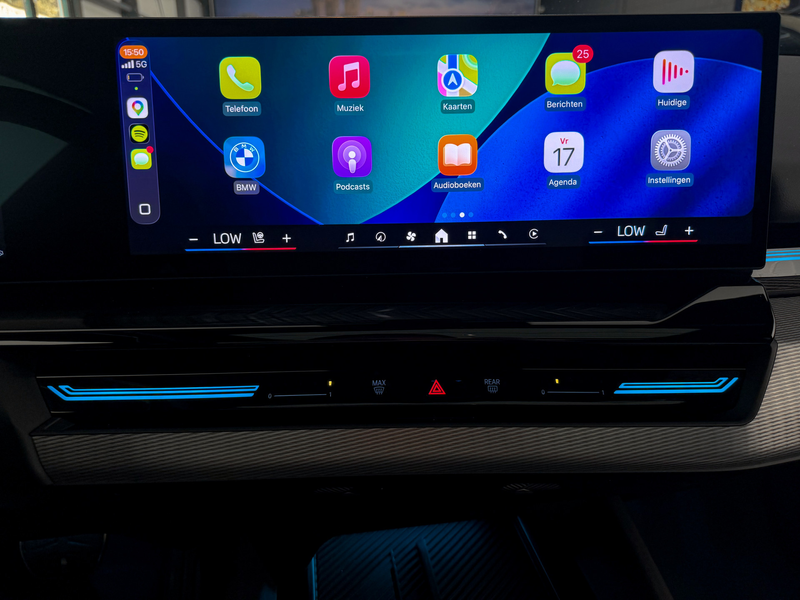 BMW 520 5-serie 520i M-Performance|Panorama|360|HeadUp|NL — photo 23