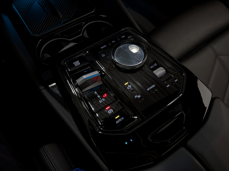 BMW 520 5-serie 520i M-Performance|Panorama|360|HeadUp|NL — photo 19