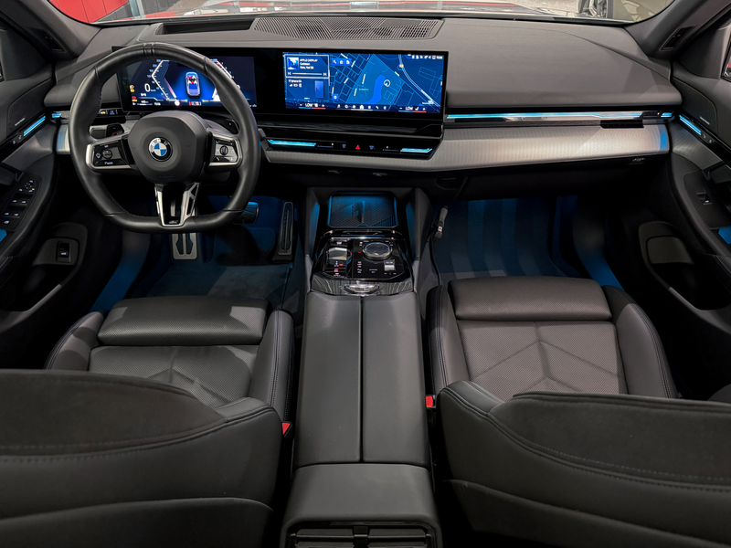 BMW 520 5-serie 520i M-Performance|Panorama|360|HeadUp|NL — photo 10