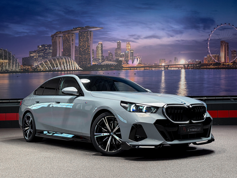 BMW 520 5-serie 520i M-Performance|Panorama|360|HeadUp|NL — photo 2