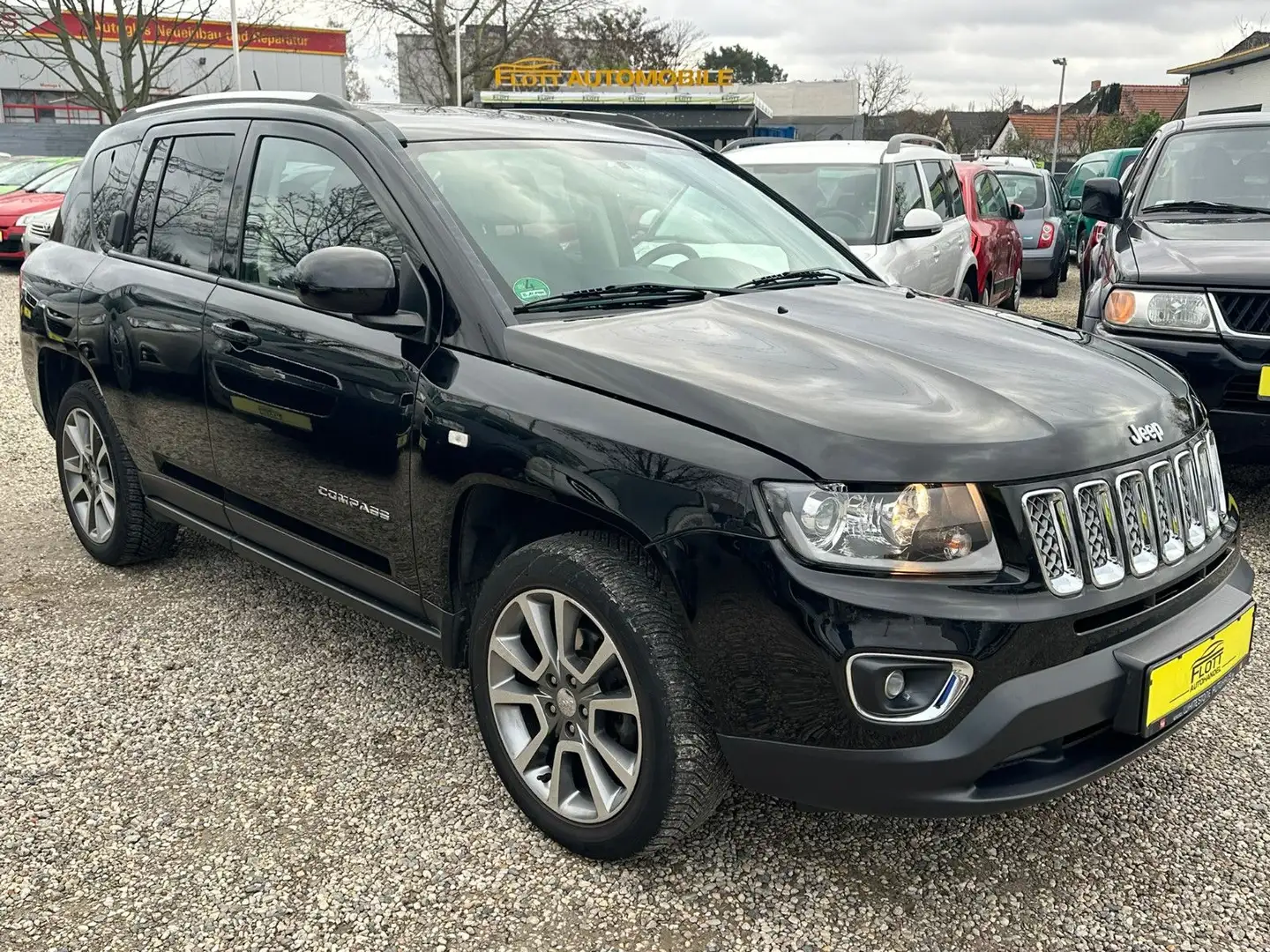 Jeep Compass Limited*Aut.*4x4*SitzH*Vollleder*TÜV Neu Schwarz - 2