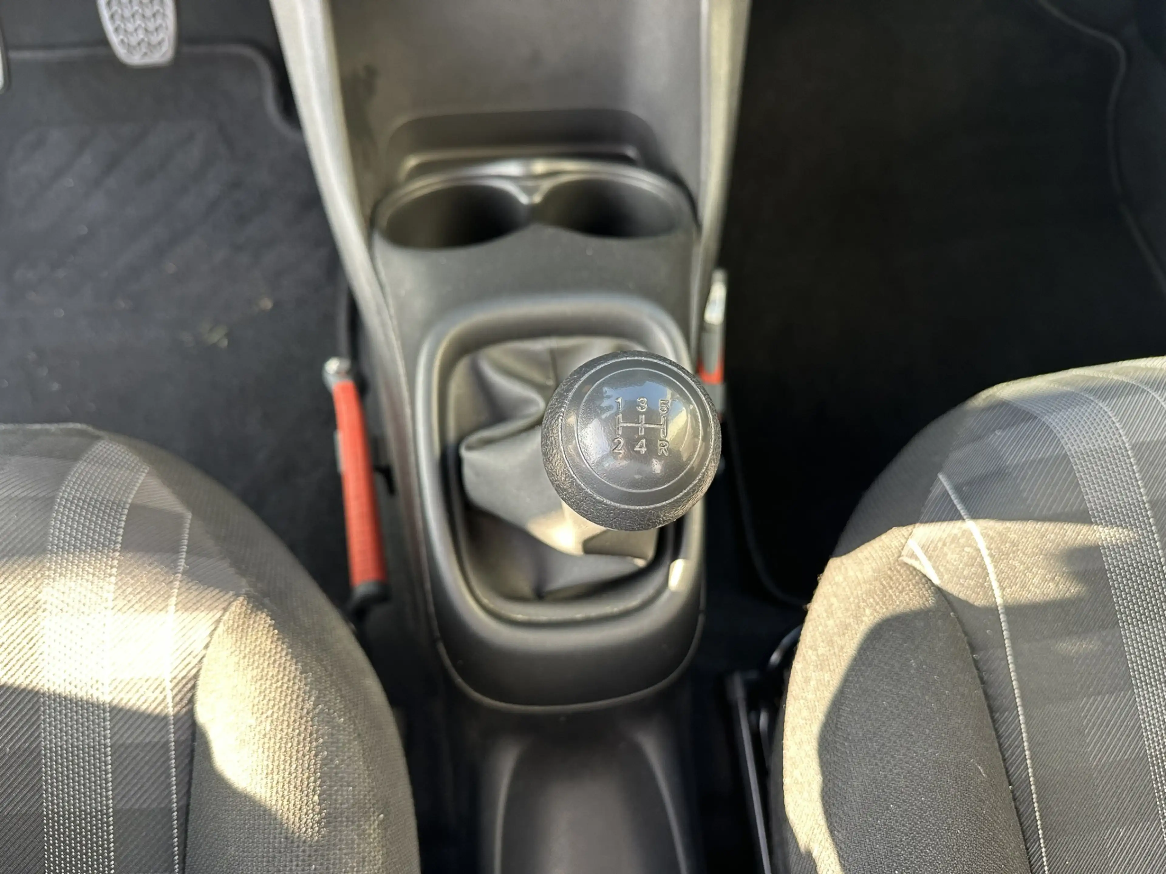 Peugeot 108 1.0 e-VTi Active | Airco | Bluetooth | Elektr. pak — photo 22