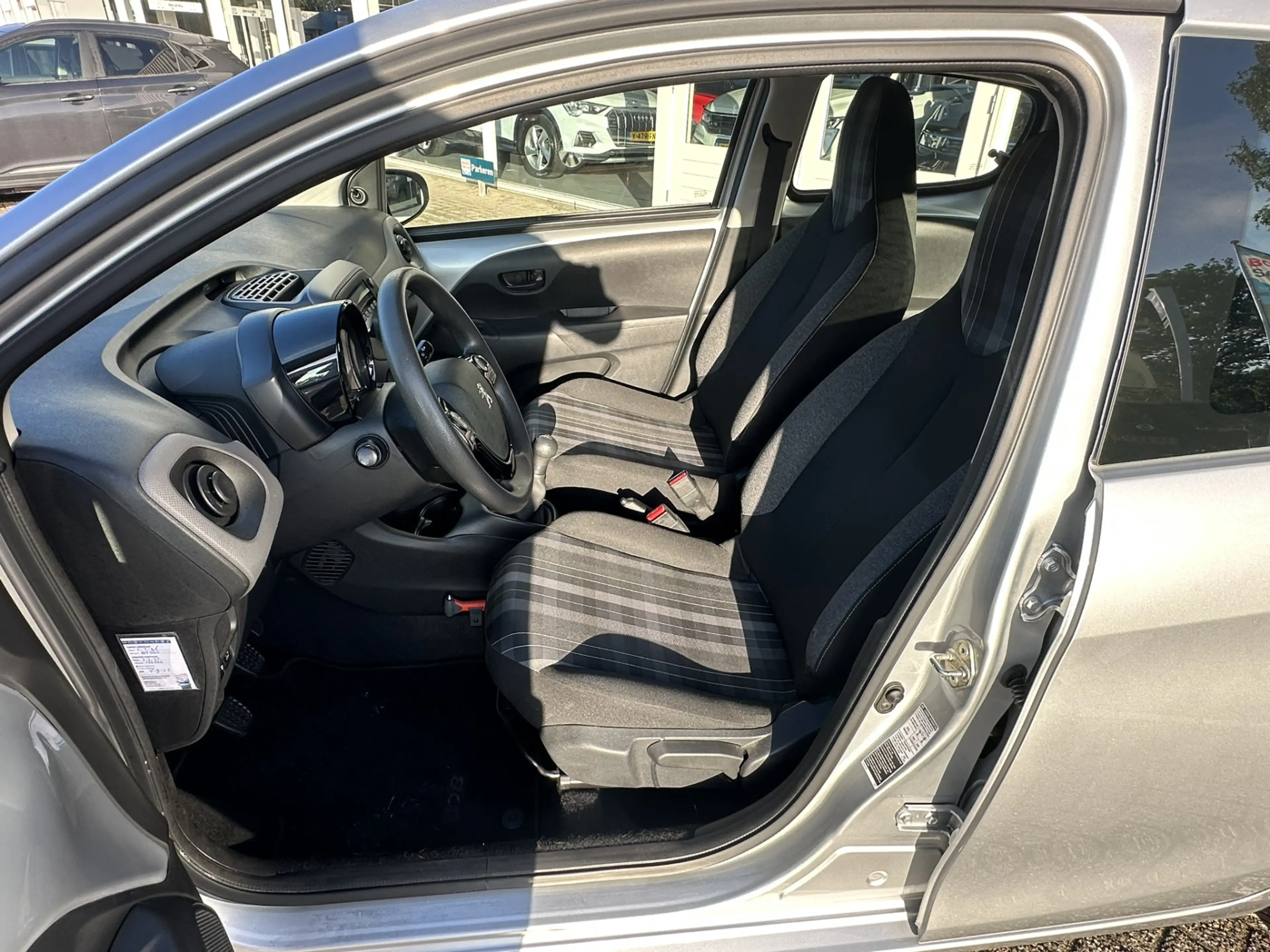 Peugeot 108 1.0 e-VTi Active | Airco | Bluetooth | Elektr. pak — photo 4