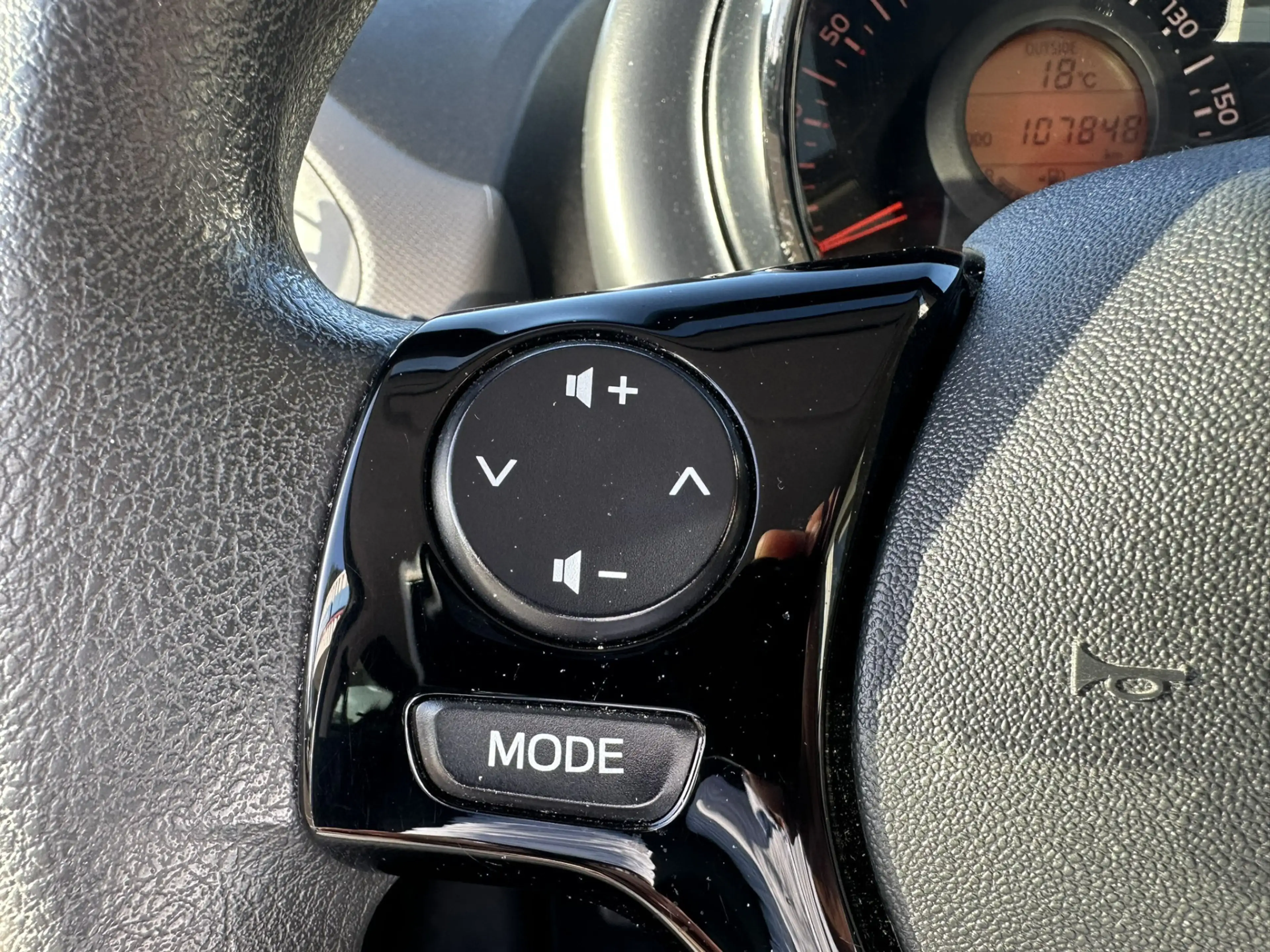 Peugeot 108 1.0 e-VTi Active | Airco | Bluetooth | Elektr. pak — photo 18