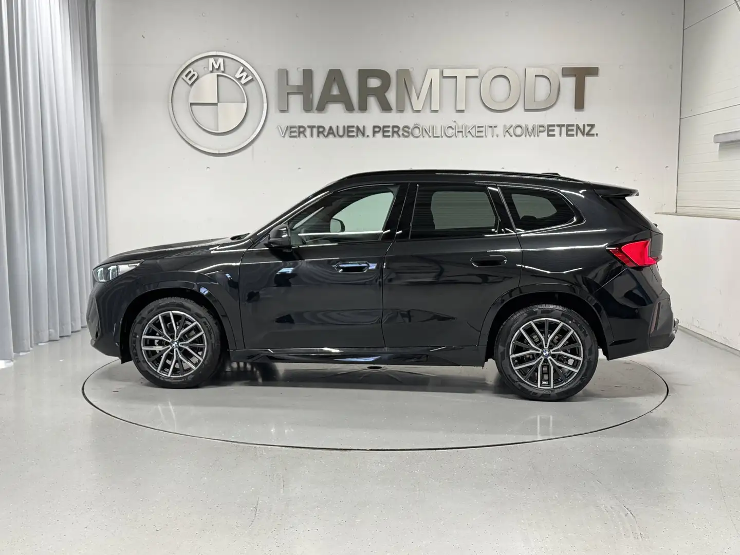 BMW X1 X1 xDrive20d Schwarz - 2