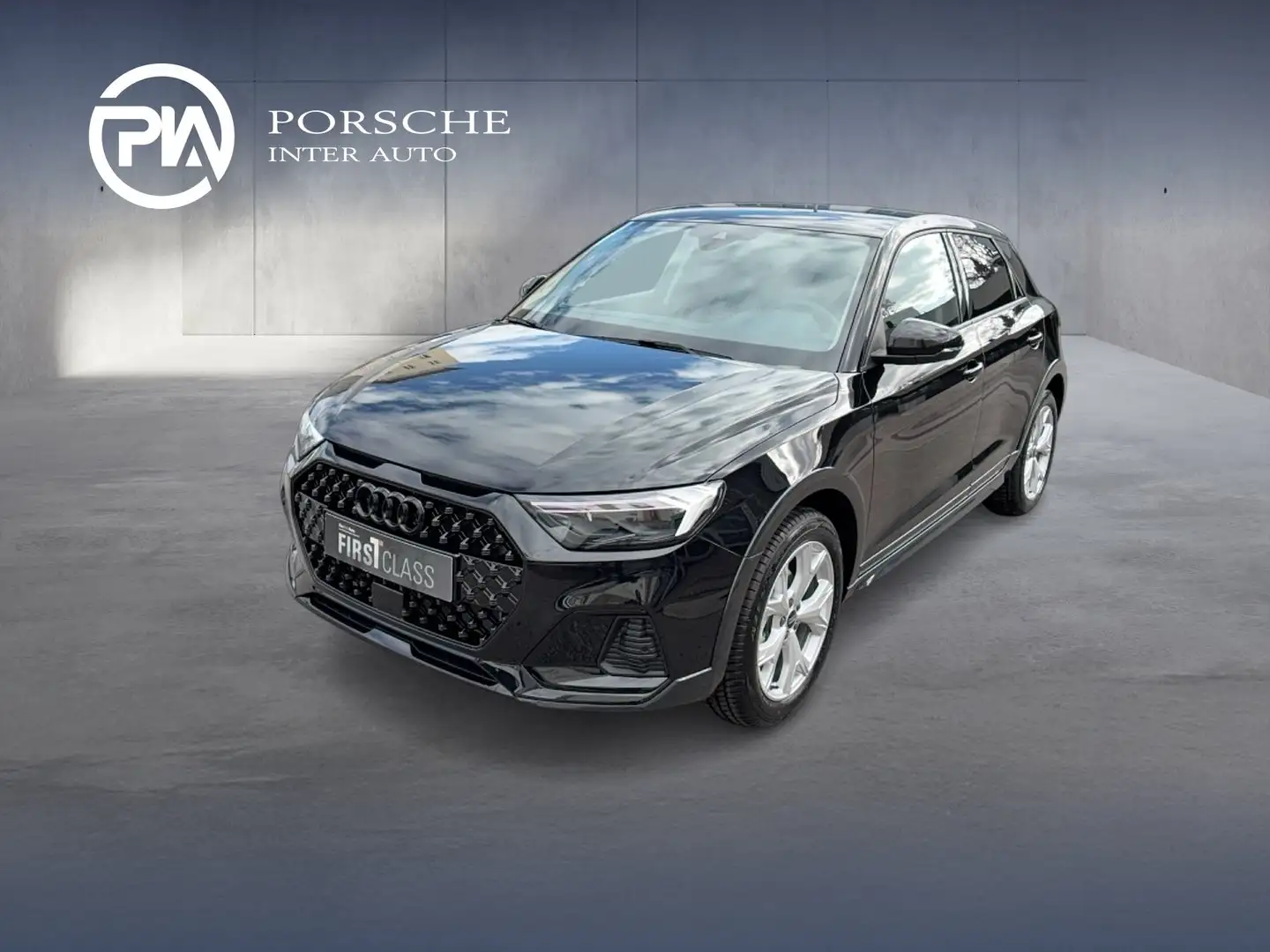 Audi A1 30 TFSI intense Schwarz - 1